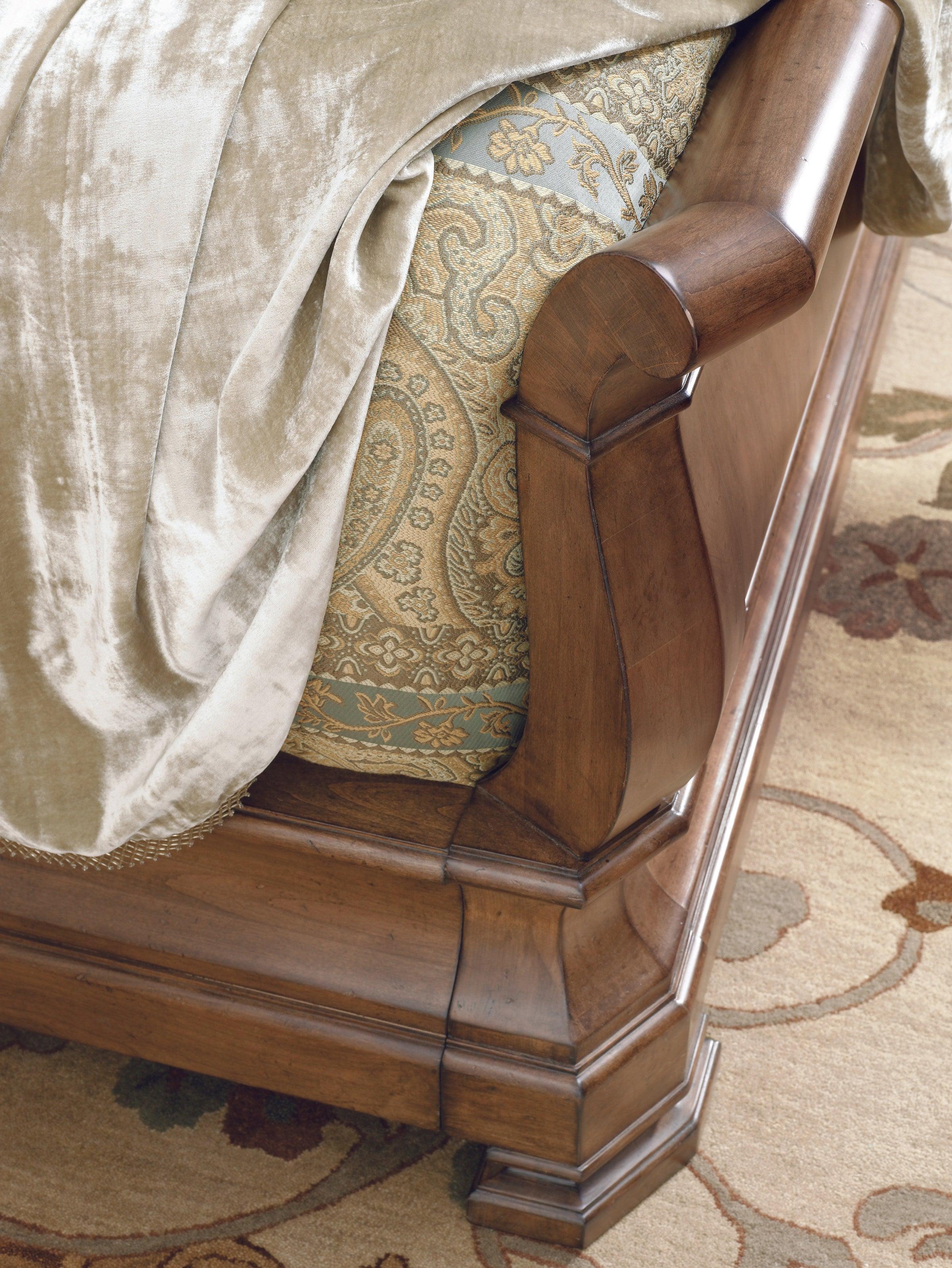 New Lou Louie P's Sleigh Bed - Frankwebs