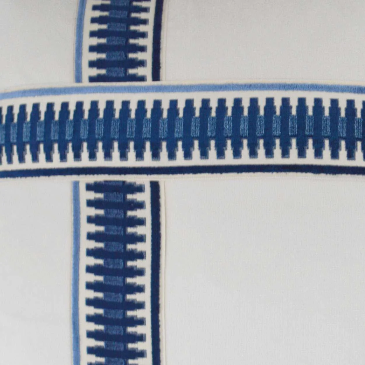 Antibes II Pillow - Frankwebs