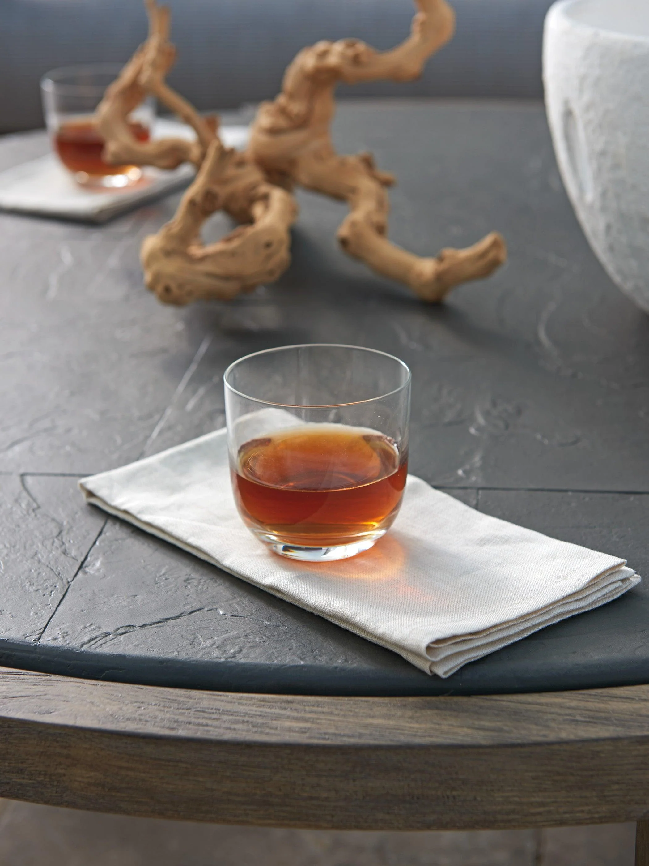 La Jolla Round Cocktail Table - Frankwebs