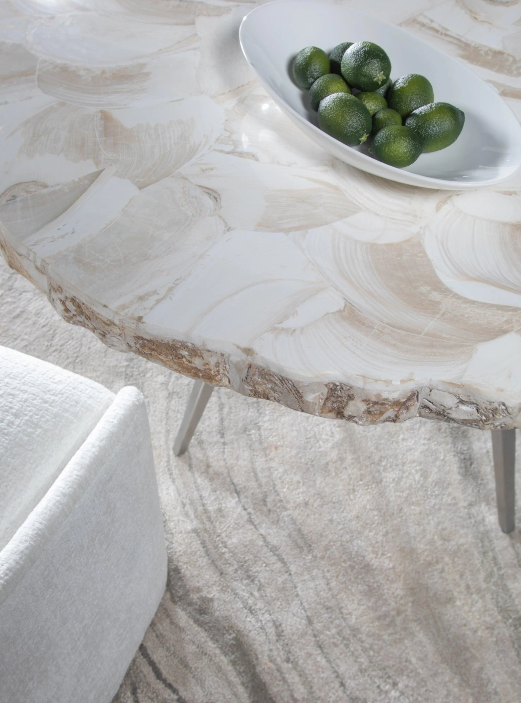 Signature Designs Seamount Round Dining Table - Frankwebs