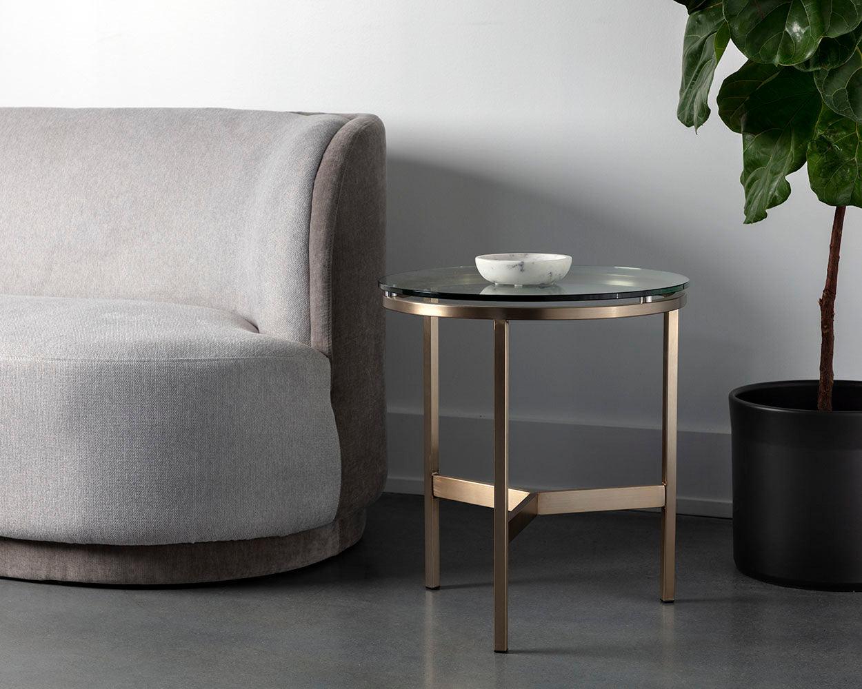 Flato End Table - Frankwebs