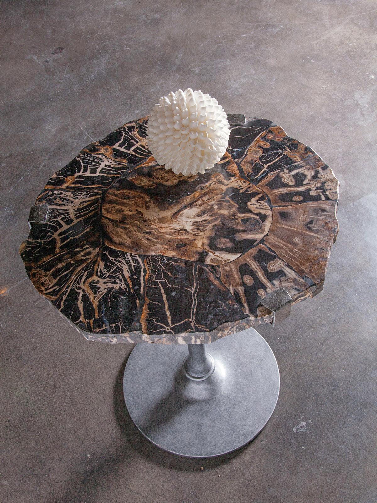 Signature Designs Kane Spot Table - Frankwebs