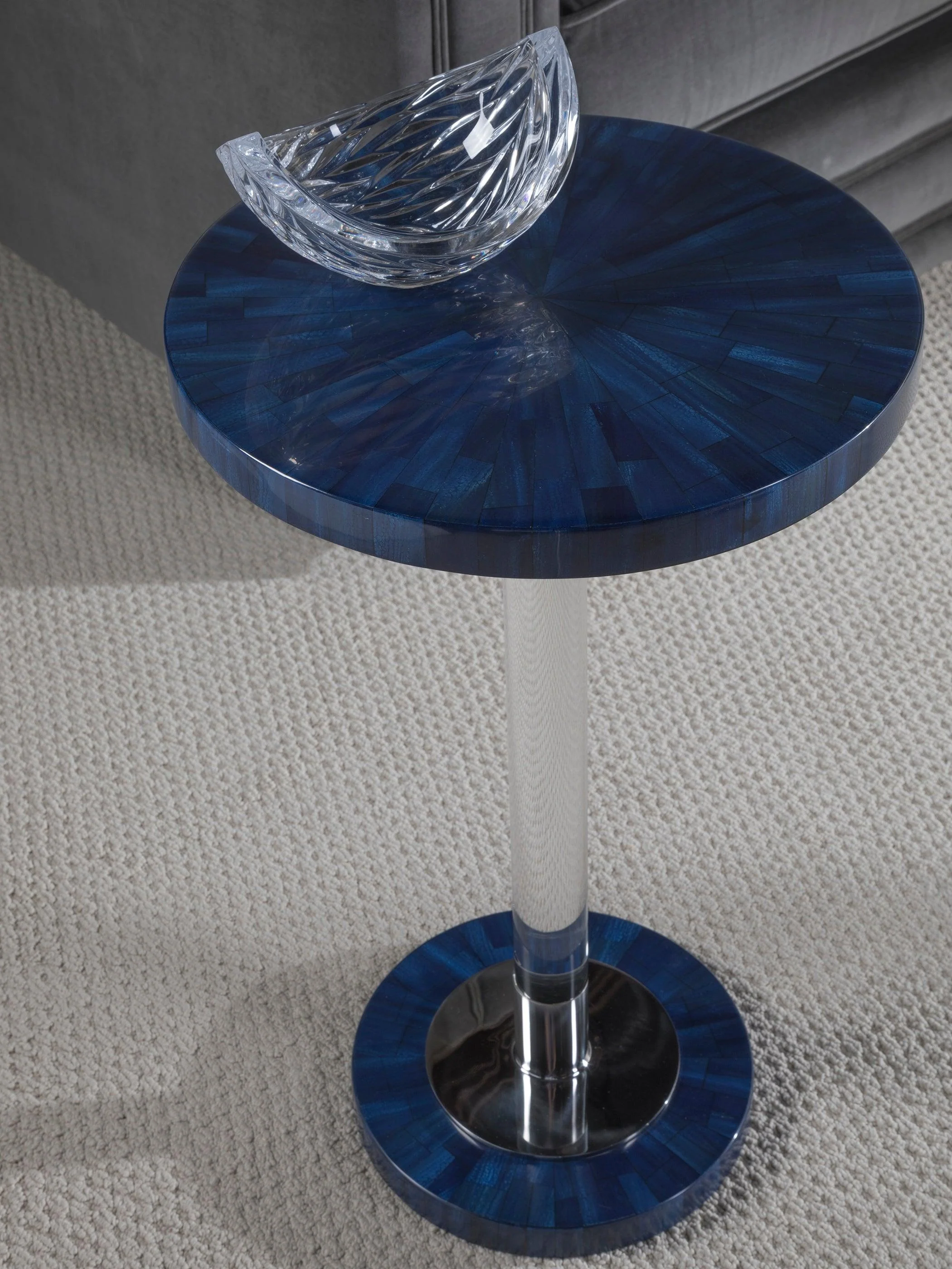 Signature Designs Invicta Round Spot Table - Frankwebs