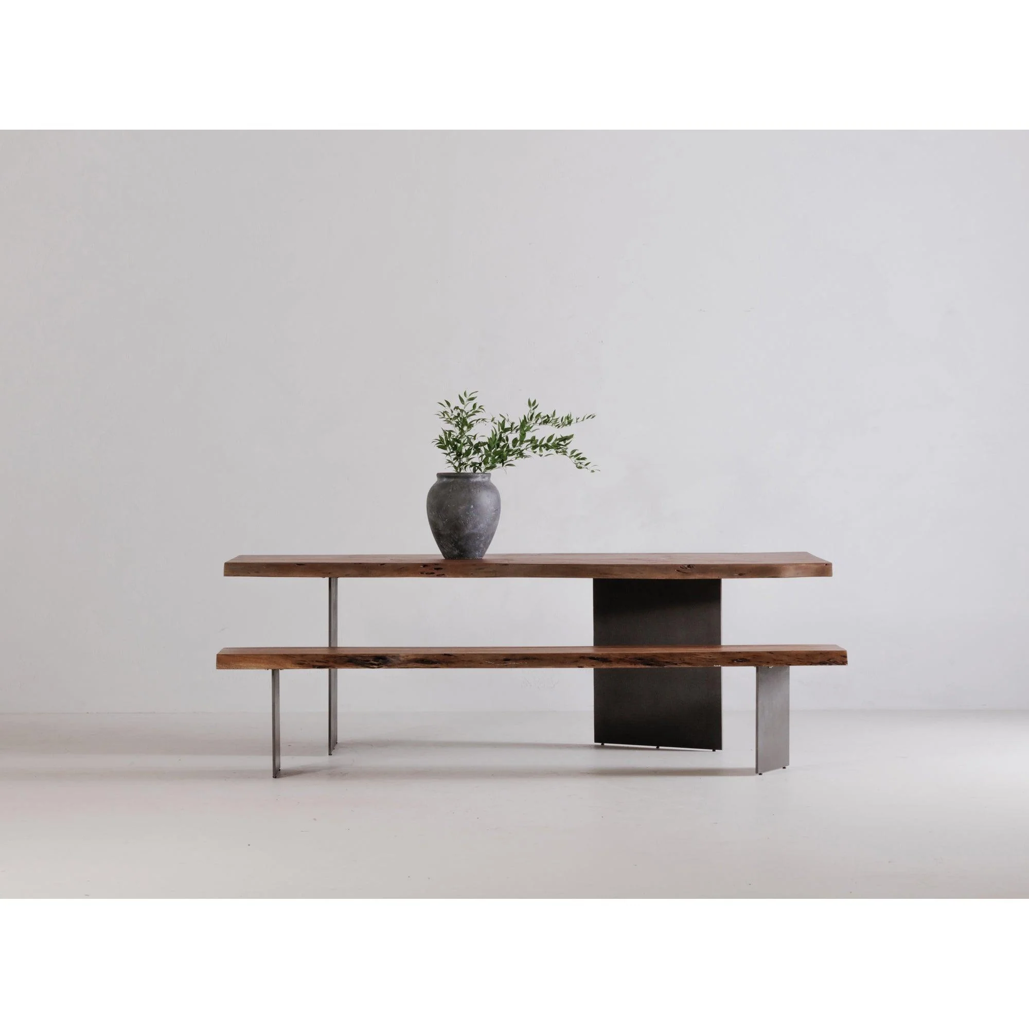 Howell Dining Table - Frankwebs