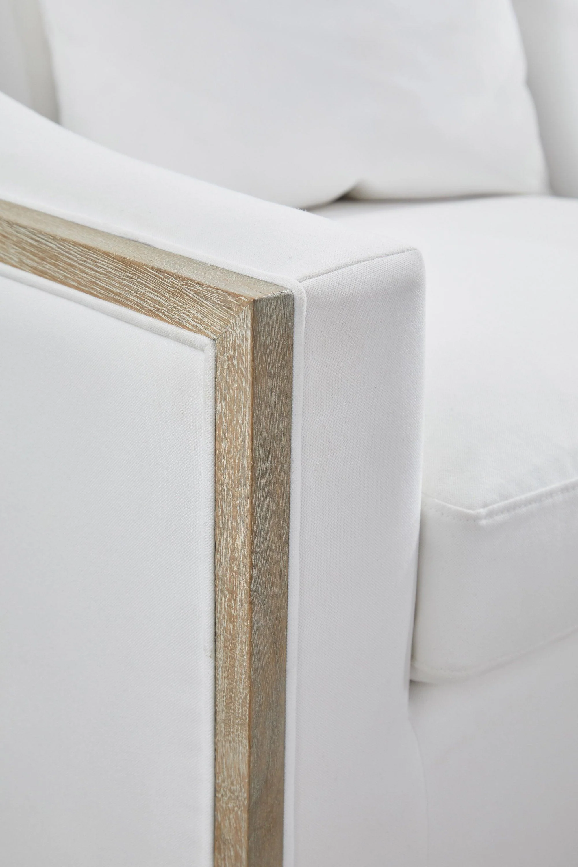 Paxton Swivel Club Chair - Frankwebs