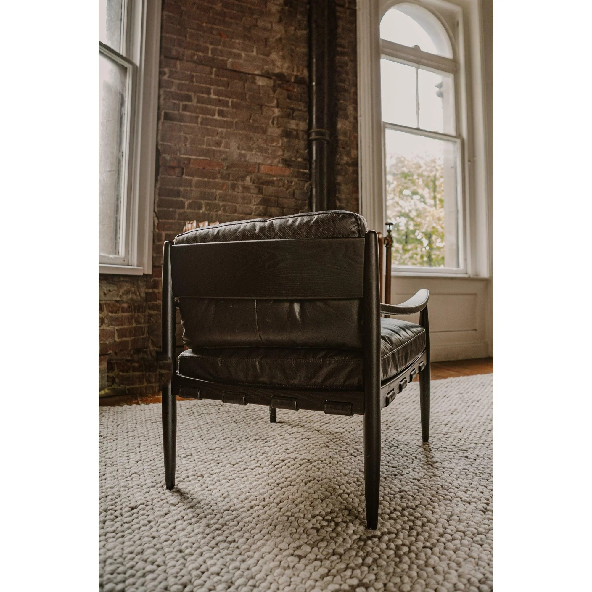 Turner Leather Chair - Frankwebs