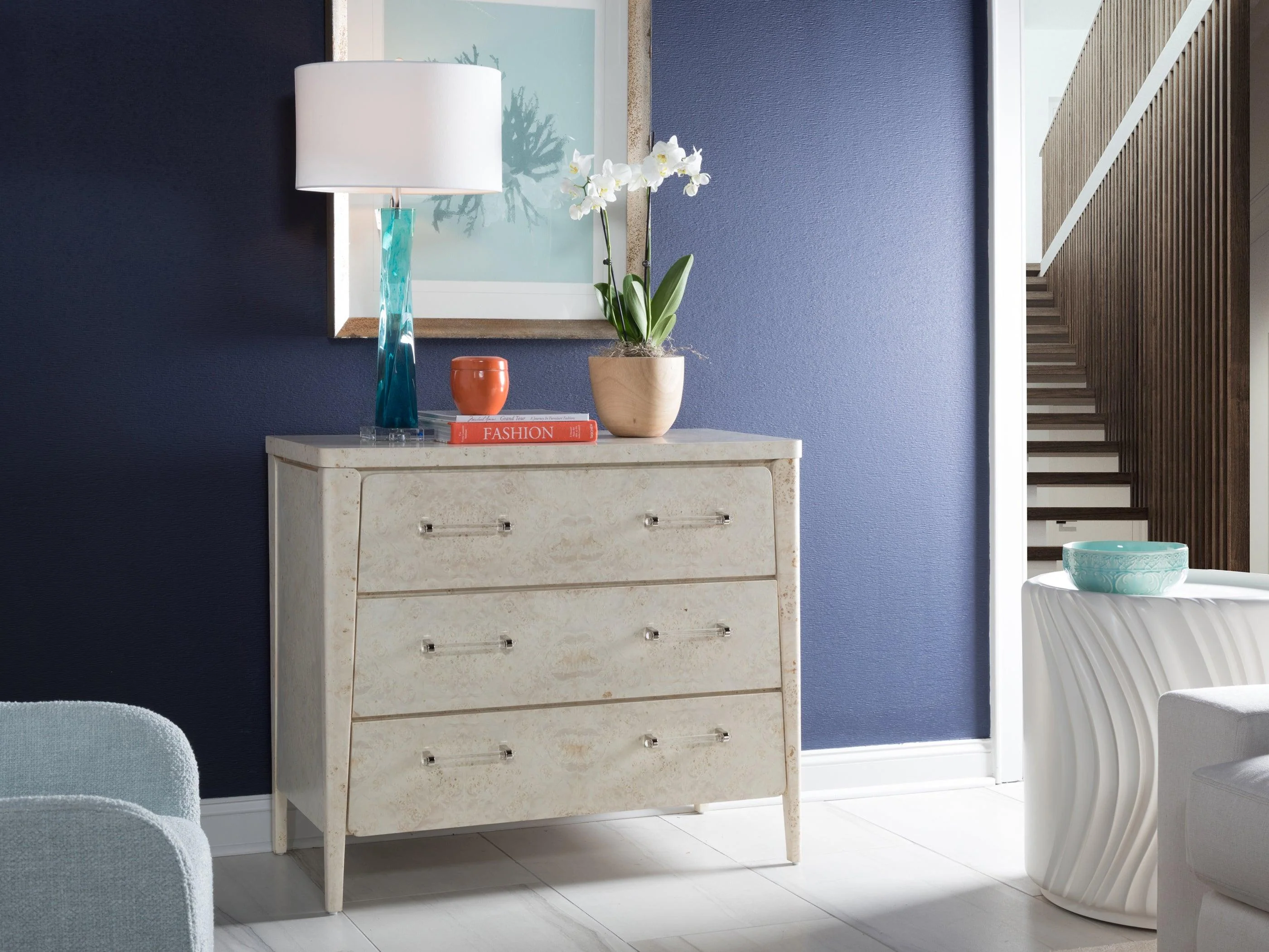 Signature Designs Baronet Hall Chest - Frankwebs