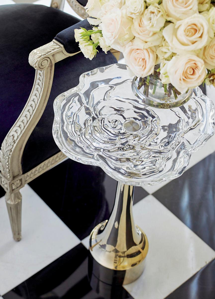 THE INBLOOM ACCENT TABLE - Frankwebs