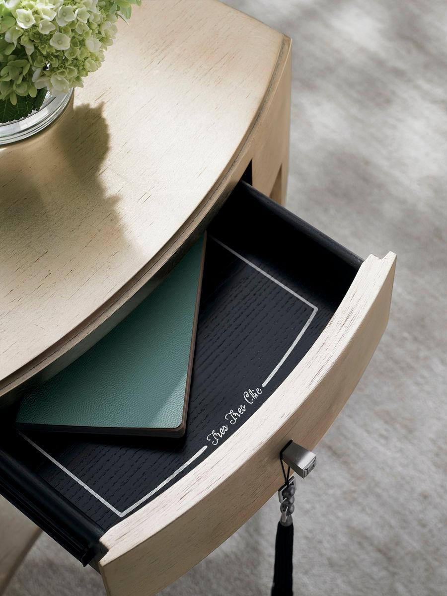 TRES TRES CHIC ACCENT TABLE - Frankwebs