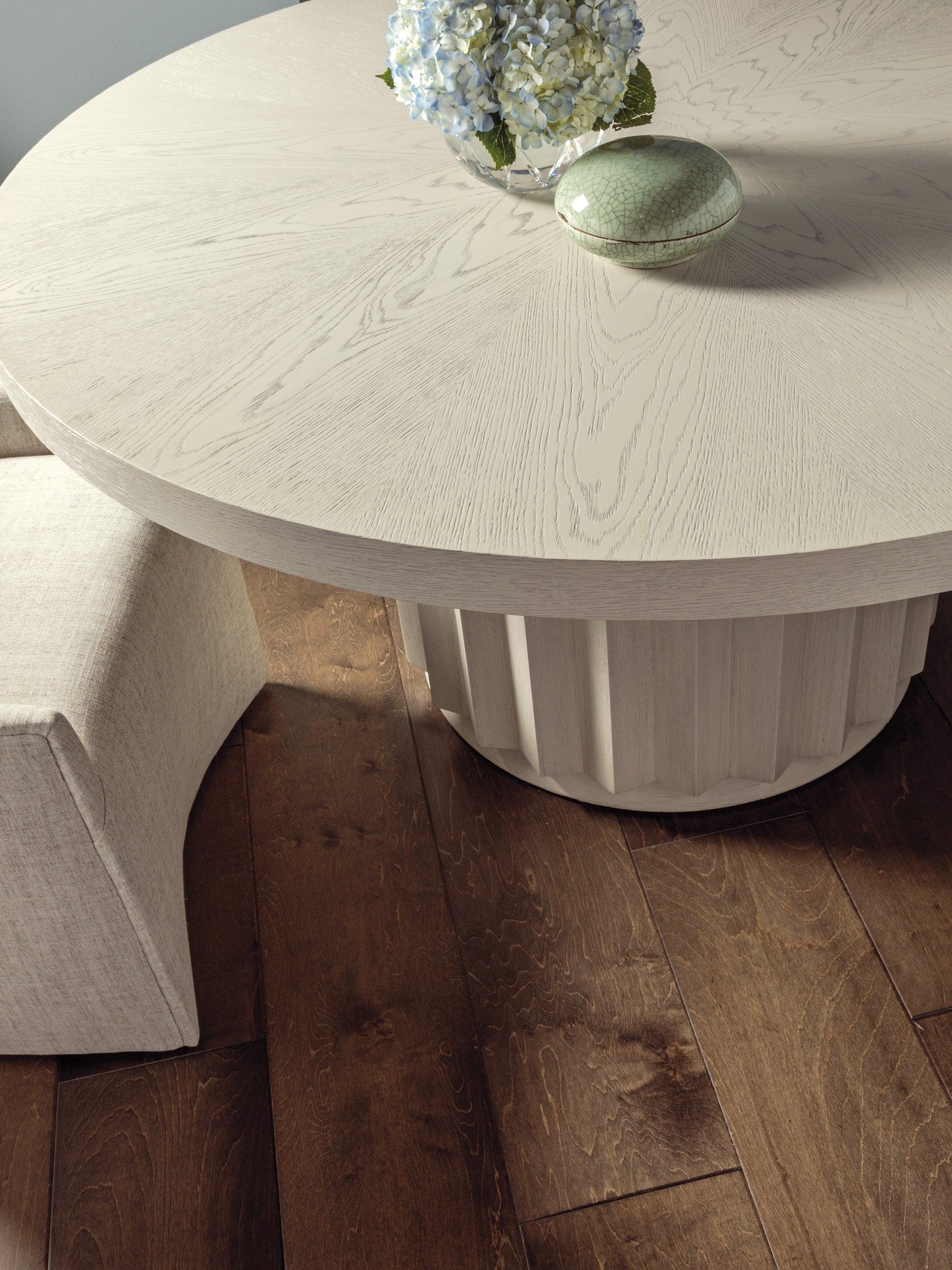 Signature Designs Sarto Round Dining Table - Frankwebs