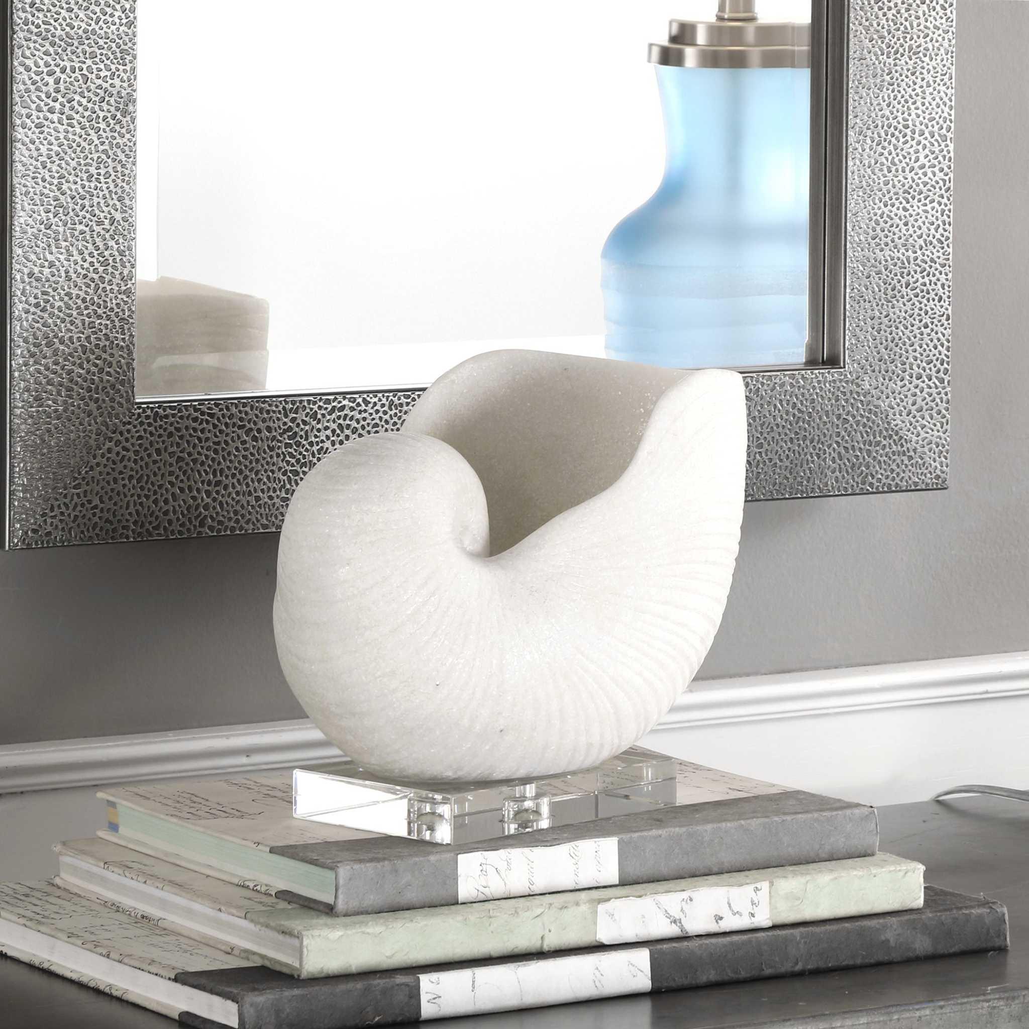 NAUTILUS SHELL SCULPTURE - Frankwebs