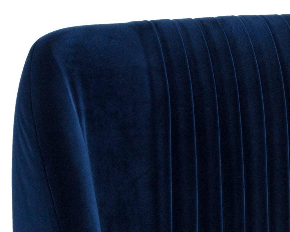 Nevin Barstool - Frankwebs