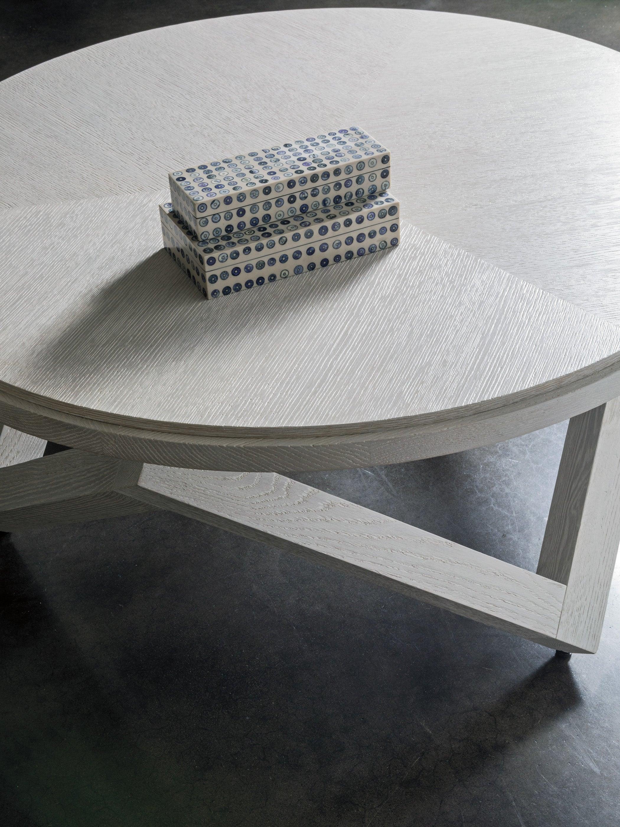 Signature Designs Isoceles Round Cocktail Table - Frankwebs