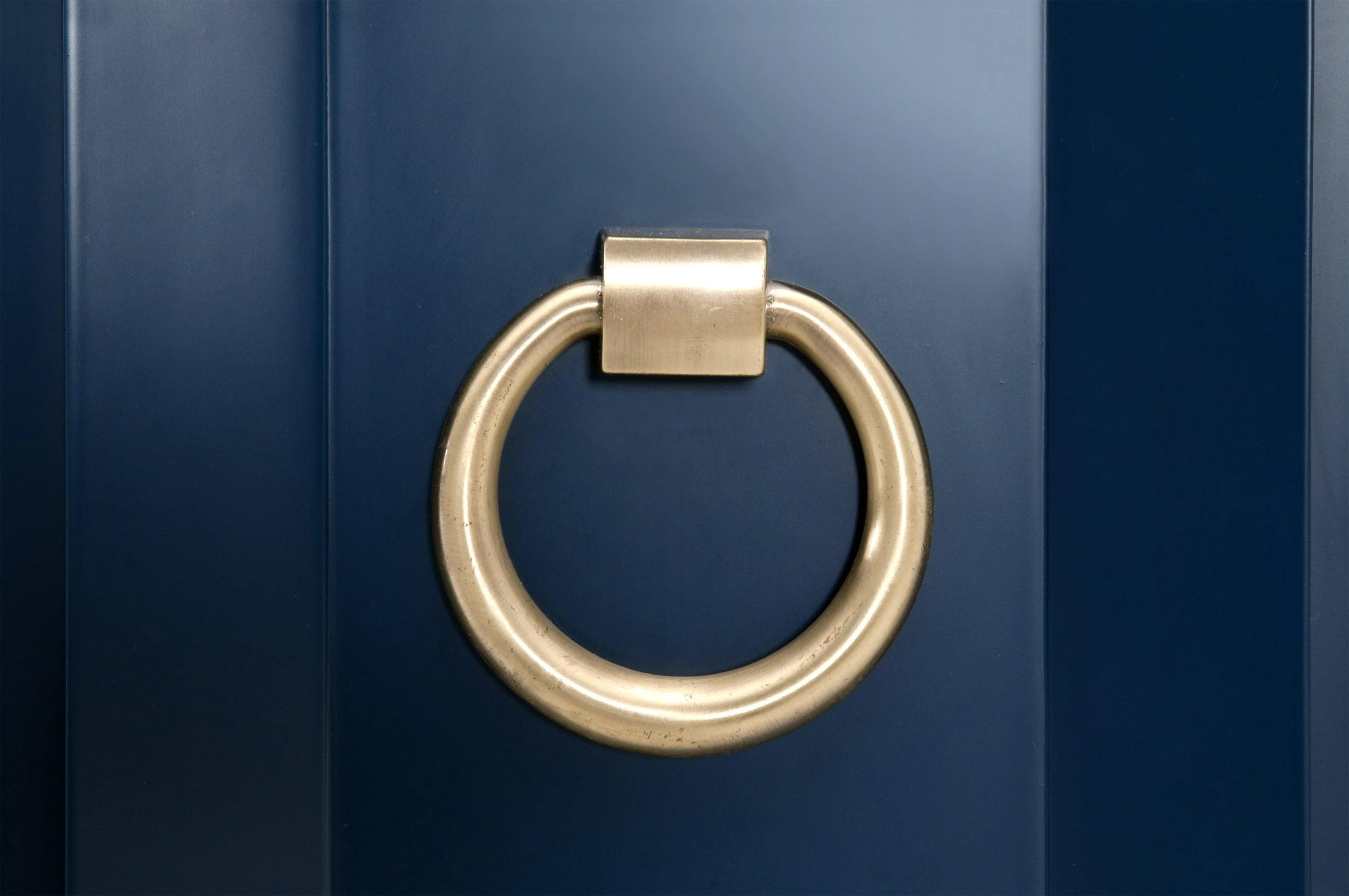 Azure Carrera Media Sideboard - Frankwebs