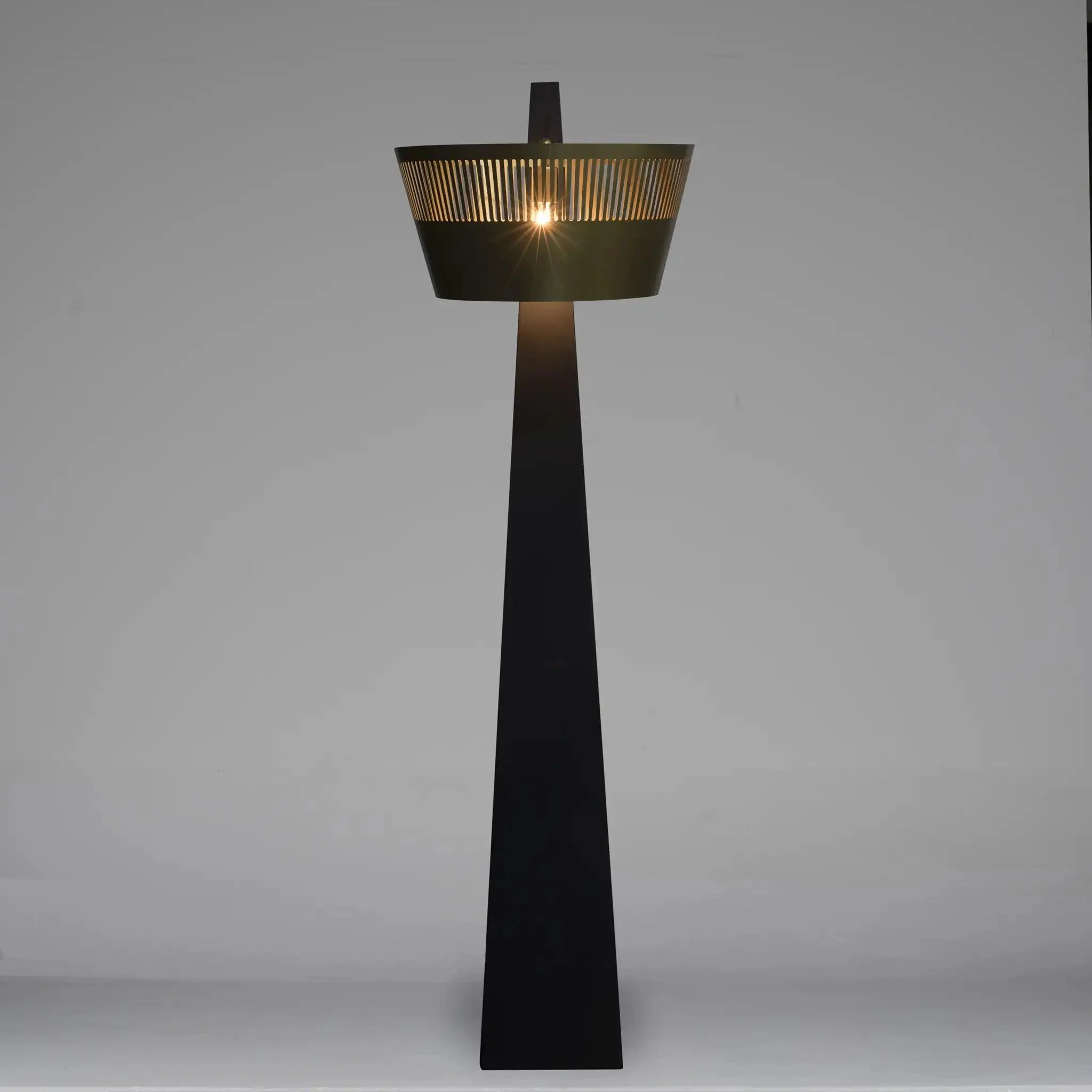 Claudius Floor Lamp, Black of Brass Finished Steel - Frankwebs