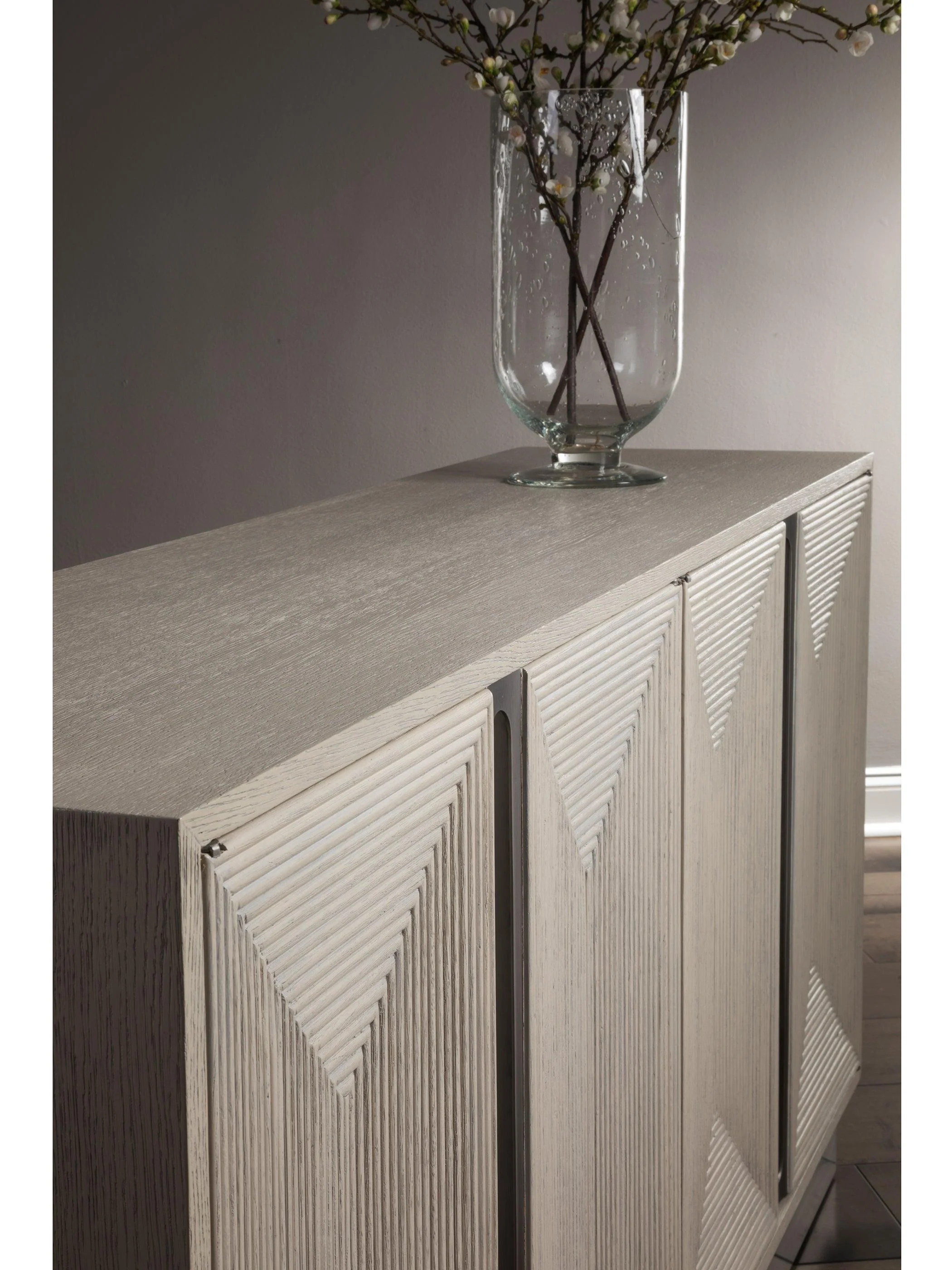 Signature Designs Gradient Media Console/Buffet - Frankwebs