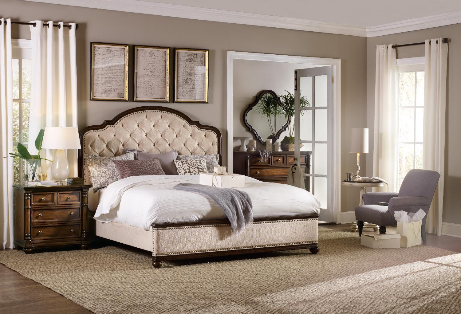 Leesburg Upholstered Bed - Frankwebs