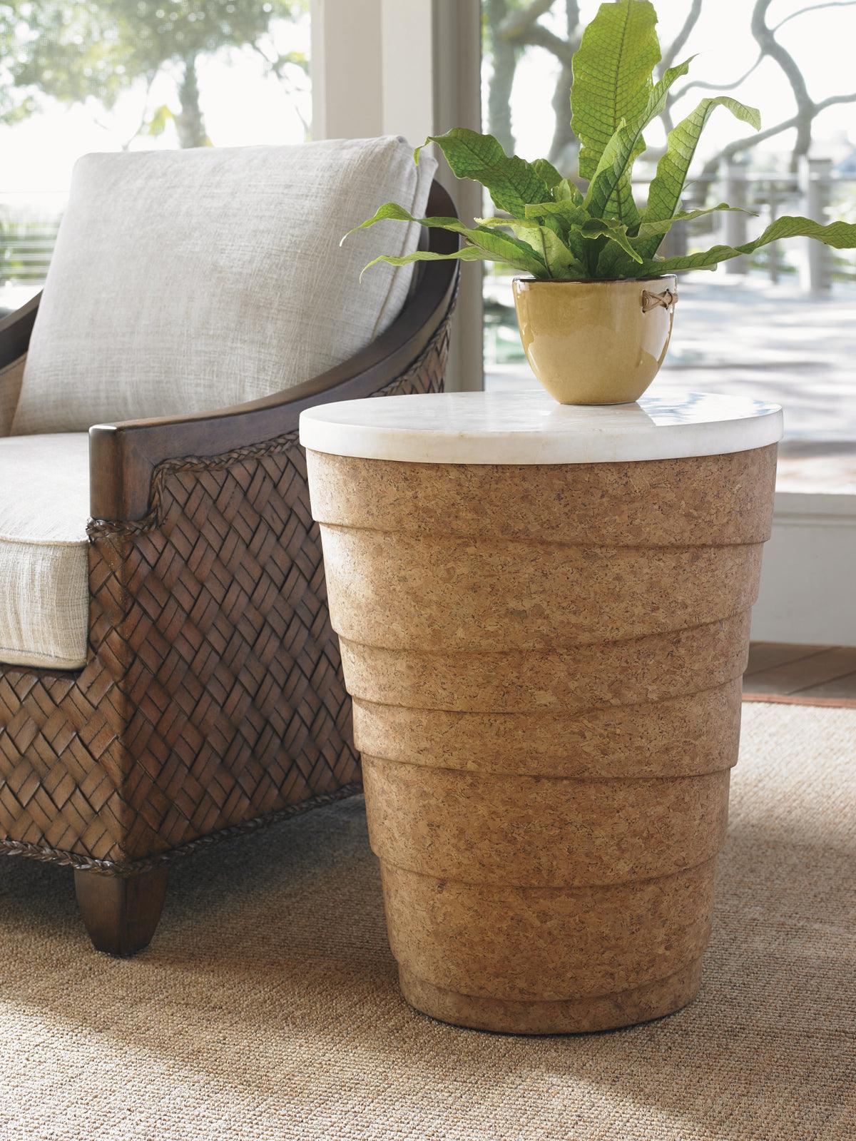 Island Fusion Kendari Round Accent Table - Frankwebs