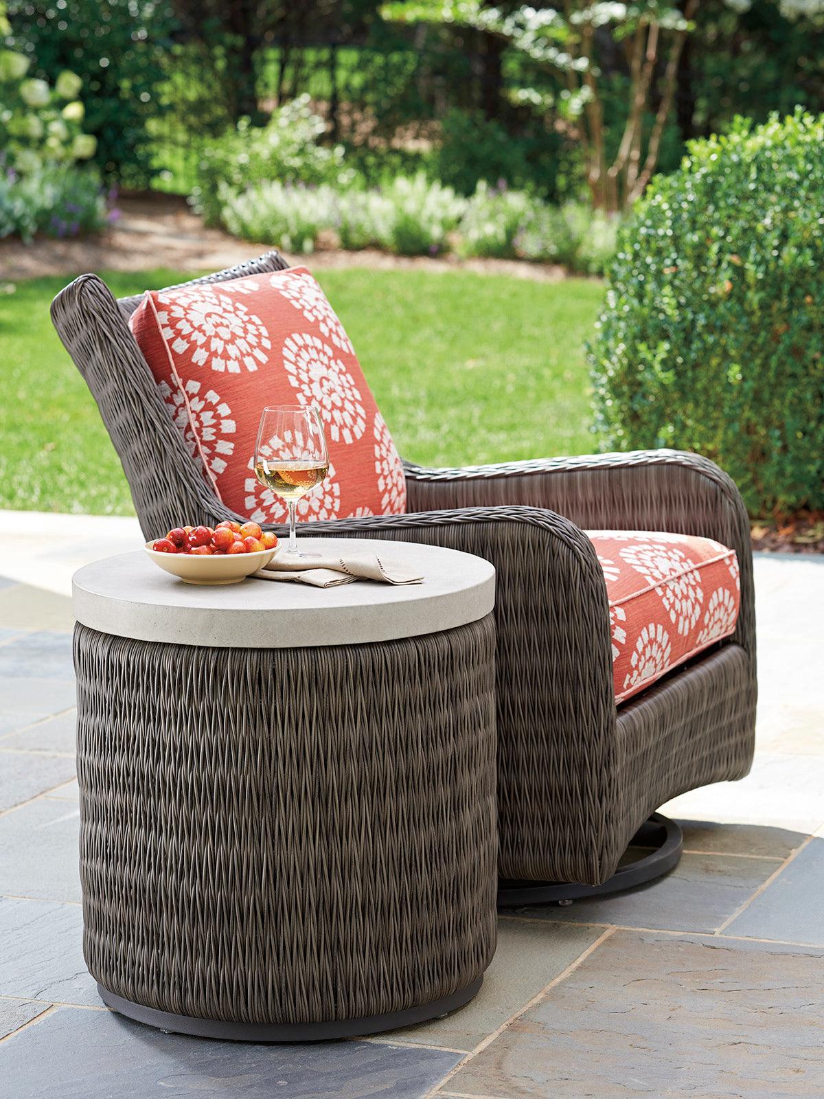 Ocean Terrace Round End Table - Frankwebs