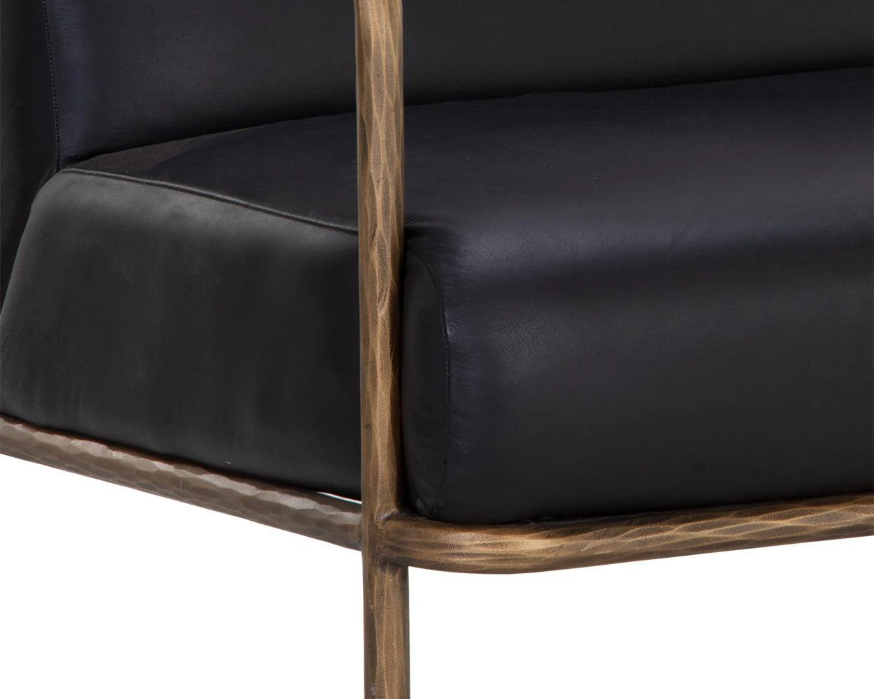 Lathan Lounge Chair - Frankwebs