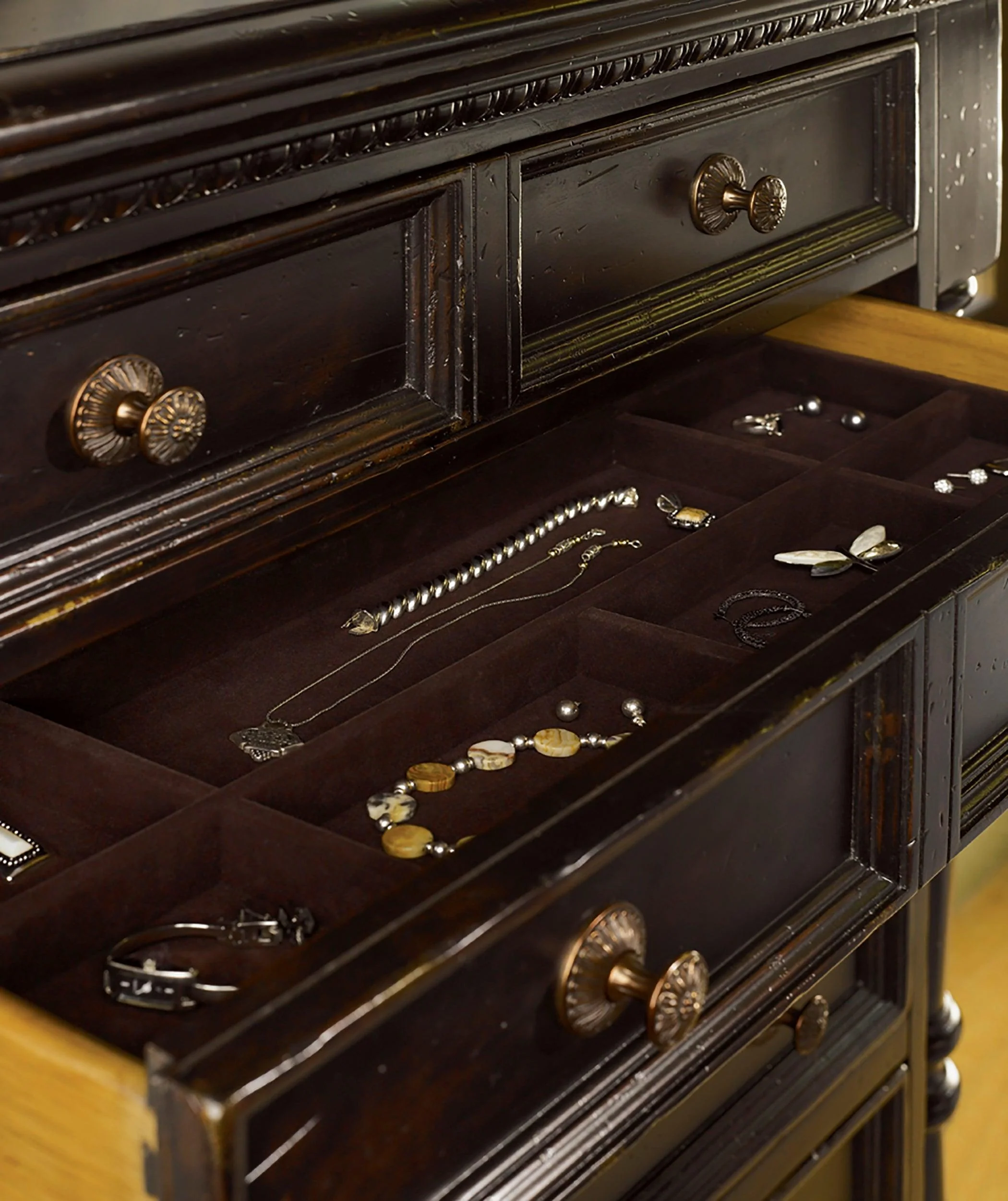 Kingstown Stony Point Dressers - Frankwebs