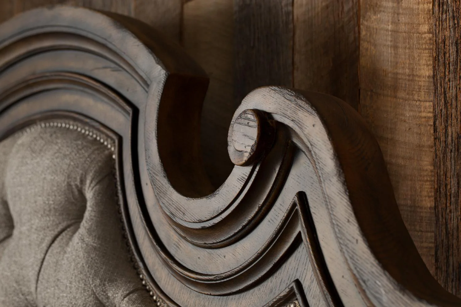 Fair Oaks Upholstered Bed - Frankwebs