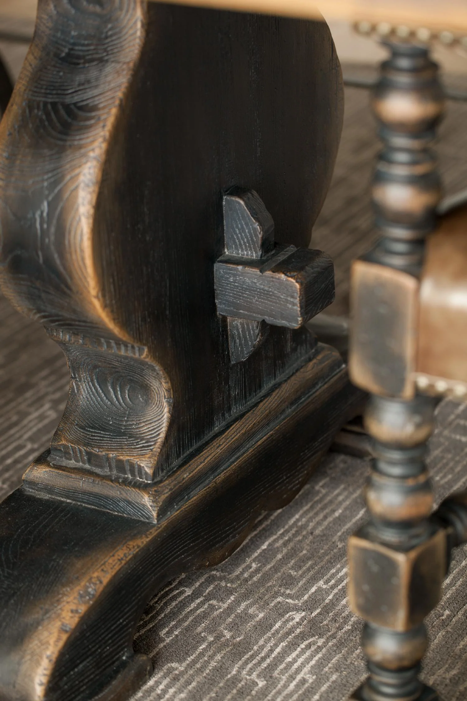 Bandera 86in Table with2-18in Leaves - Frankwebs