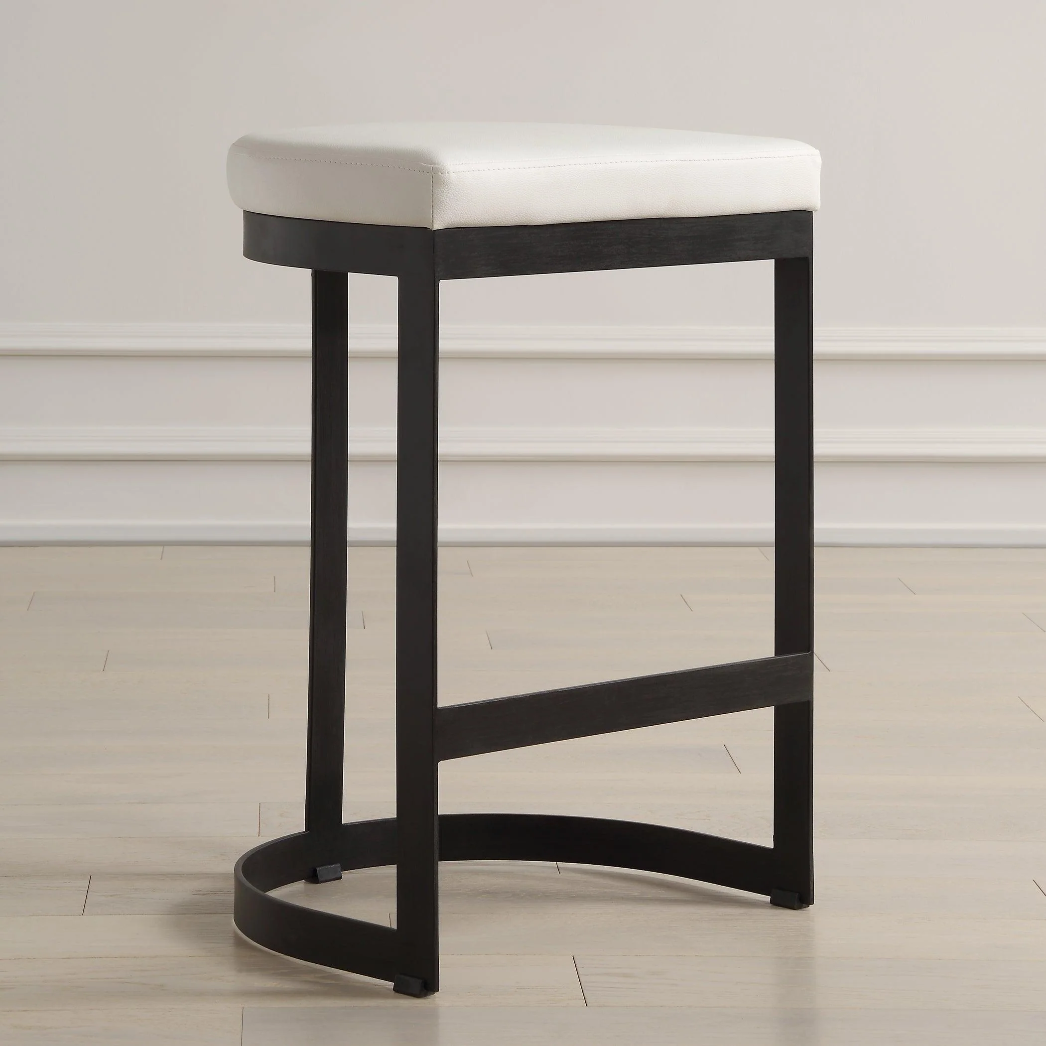 Ivanna White Counter Stool - Frankwebs
