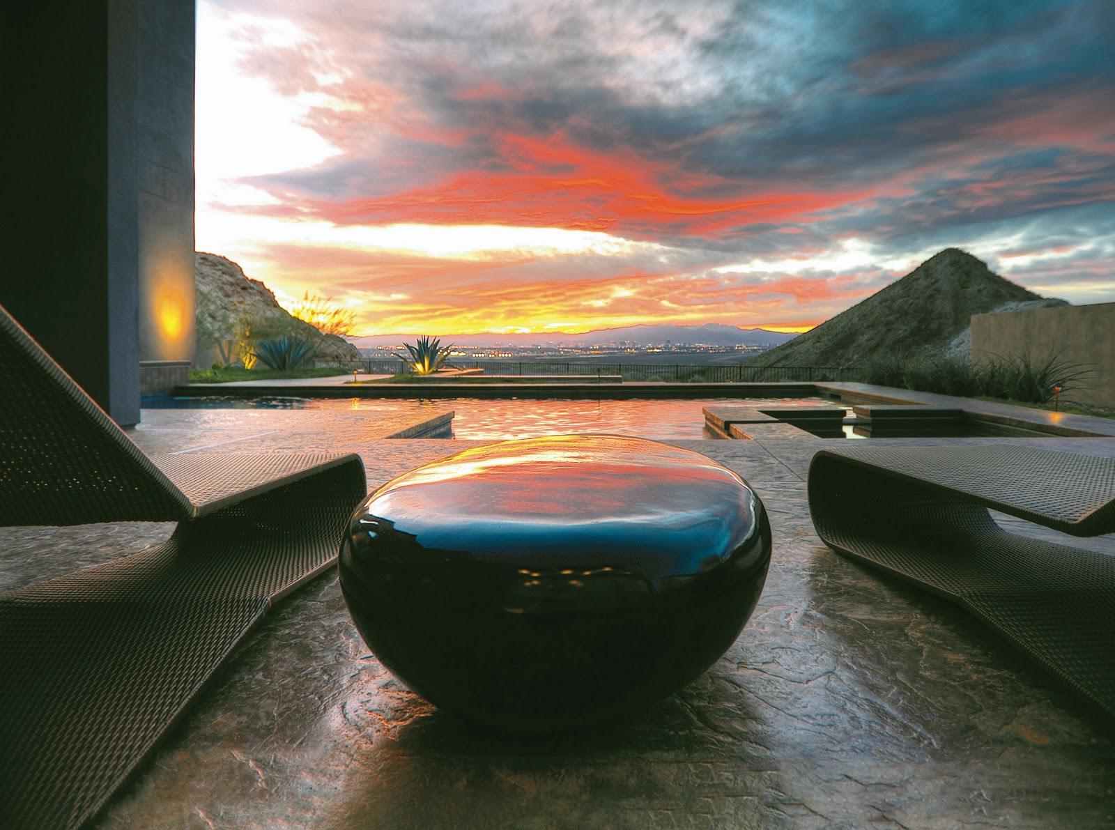 River Stone Coffee Table, Small, Gel Coat Black - Frankwebs