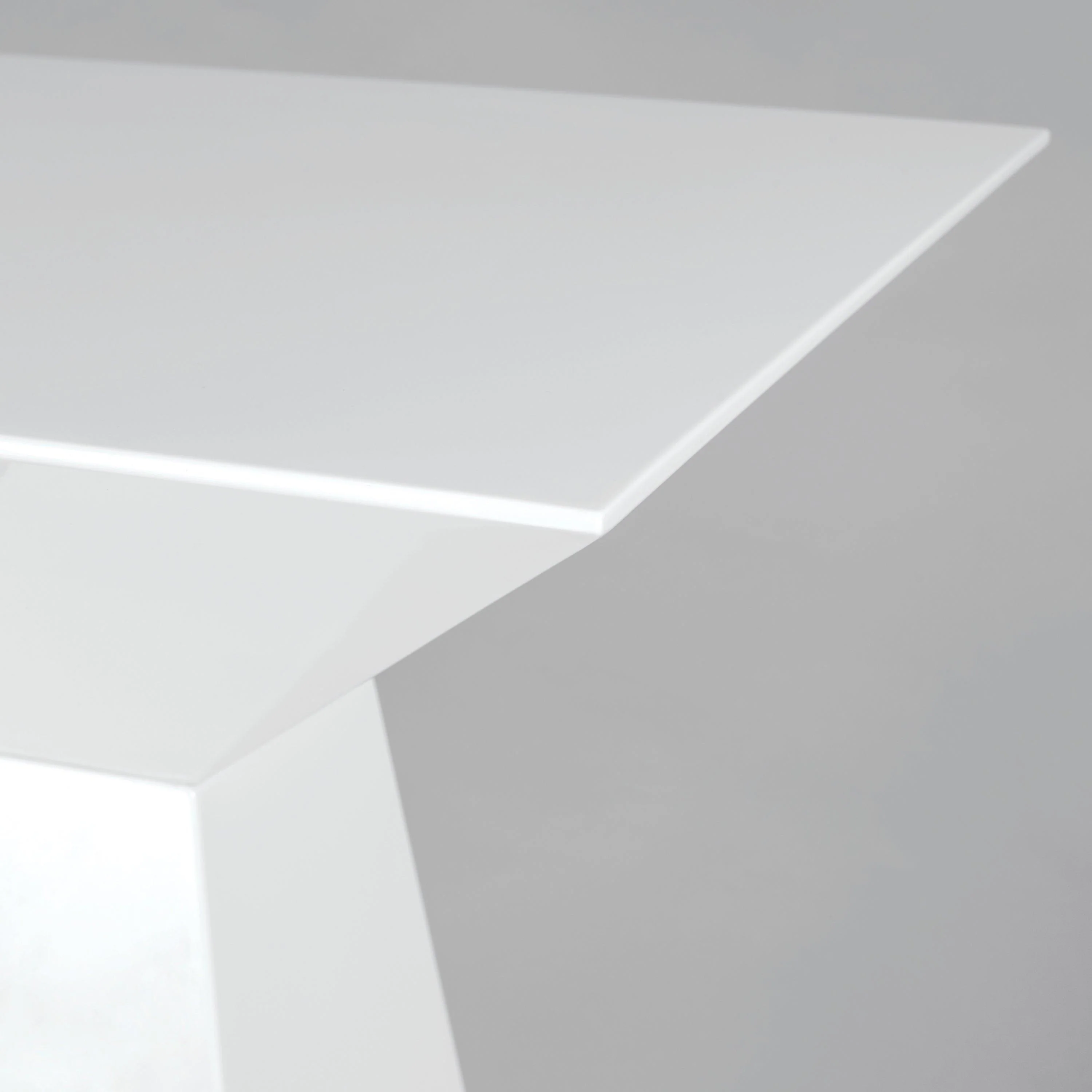 Tad Bar Table in High Gloss White - Frankwebs