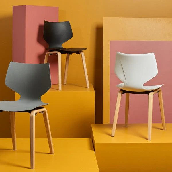 DARNEL MOLDED PLASTIC DINING CHAIR - Frankwebs