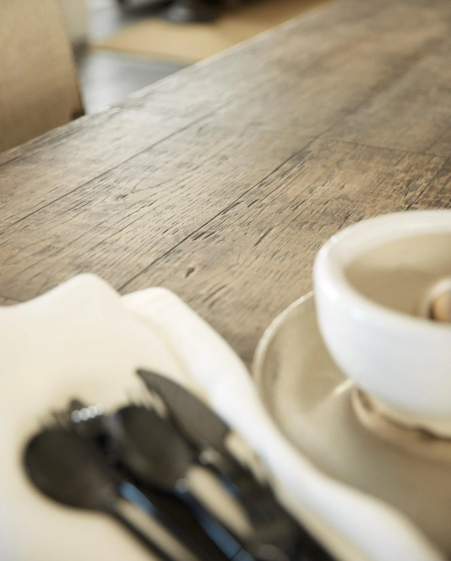 La Grange Le Vieux 86in Double Pedestal Table with2-18in Leaves - Frankwebs