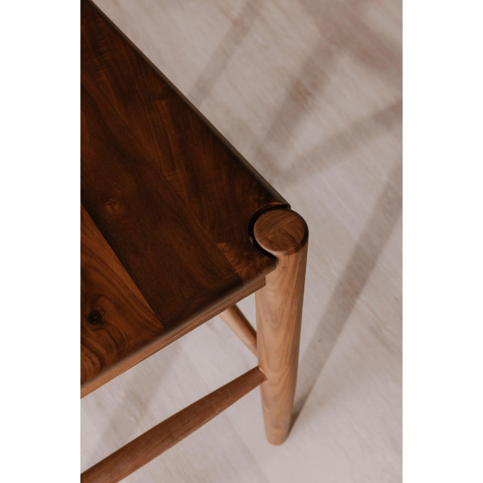 Owing Barstool Walnut - Frankwebs