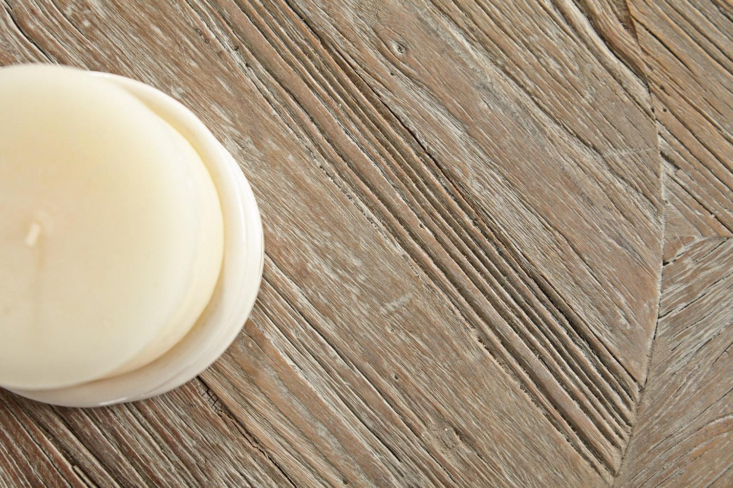 Clover End Table - Frankwebs