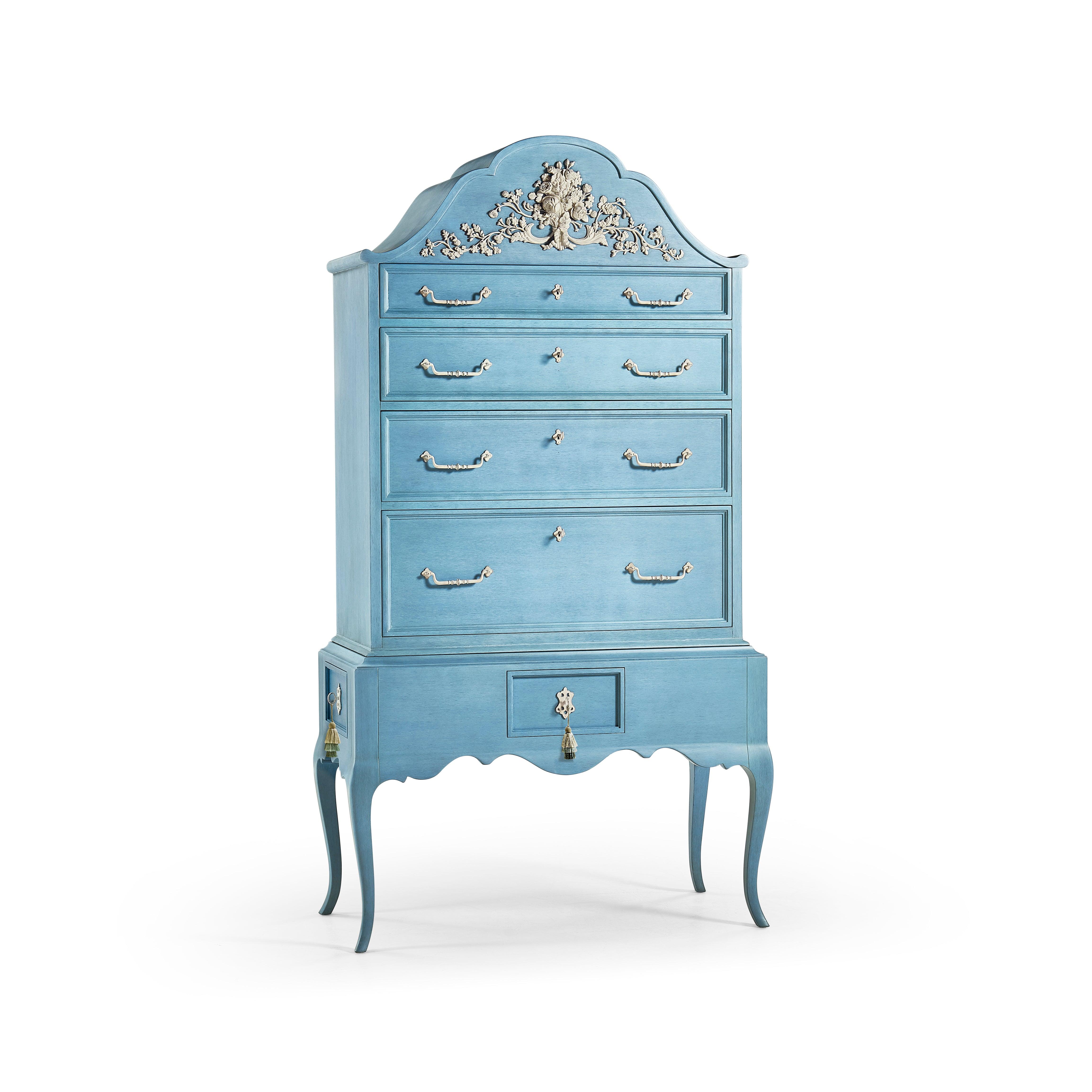 Cirrus Carved Tallboy - Frankwebs