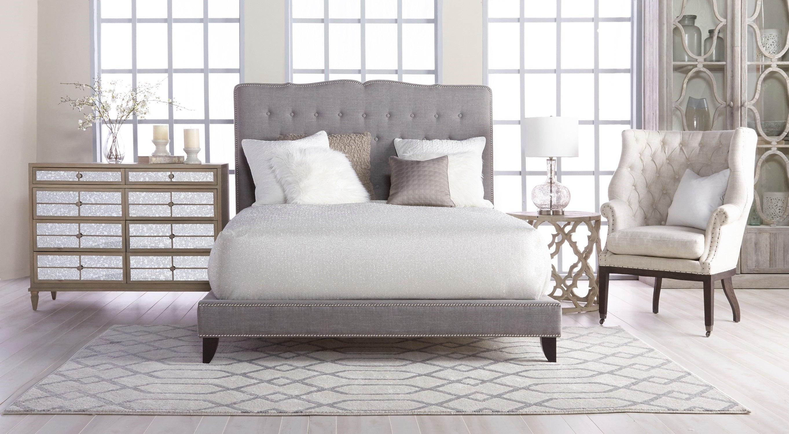 Clover Large End Table - Frankwebs