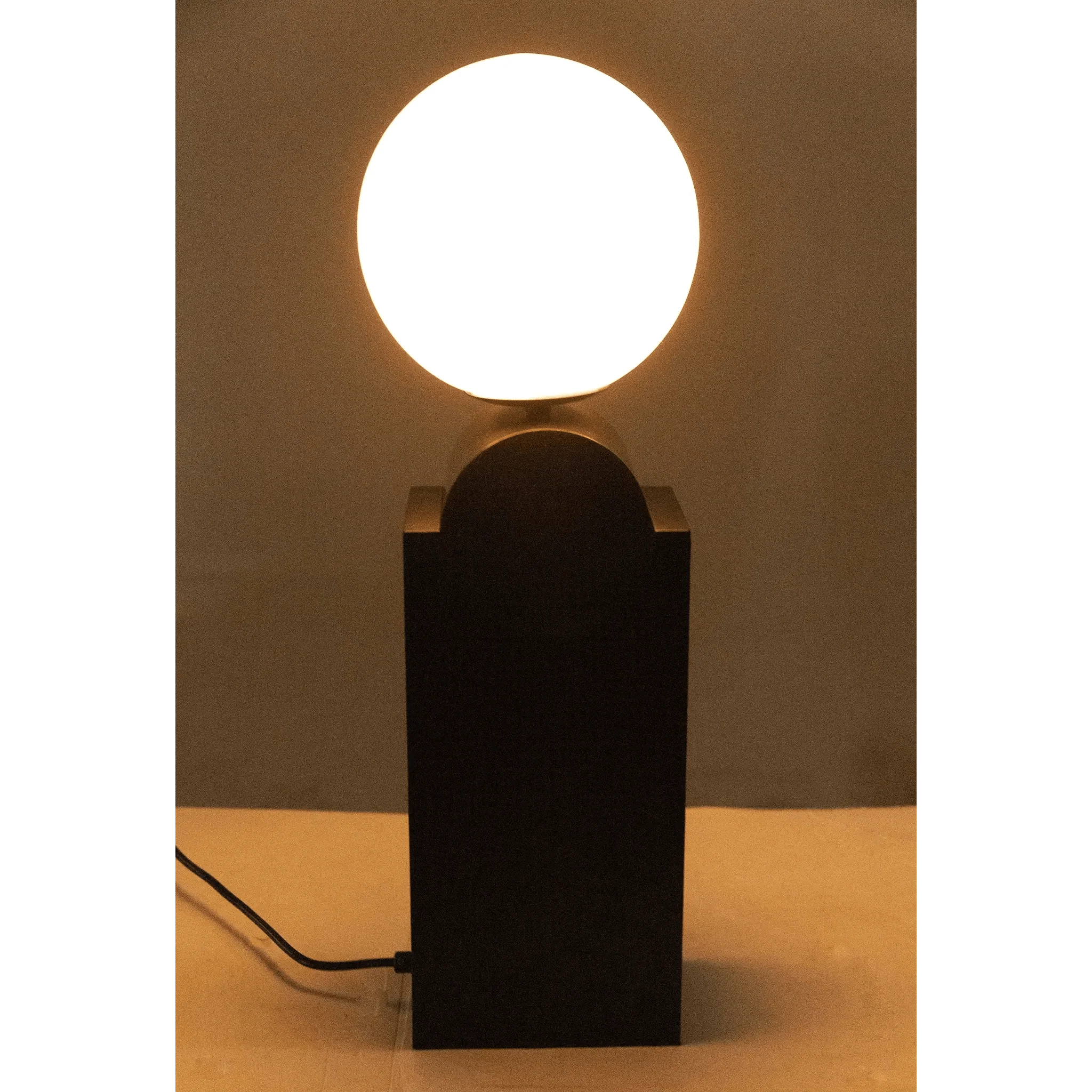 Kate Table Lamp, Black Metal with Antique Brass Accent - Frankwebs