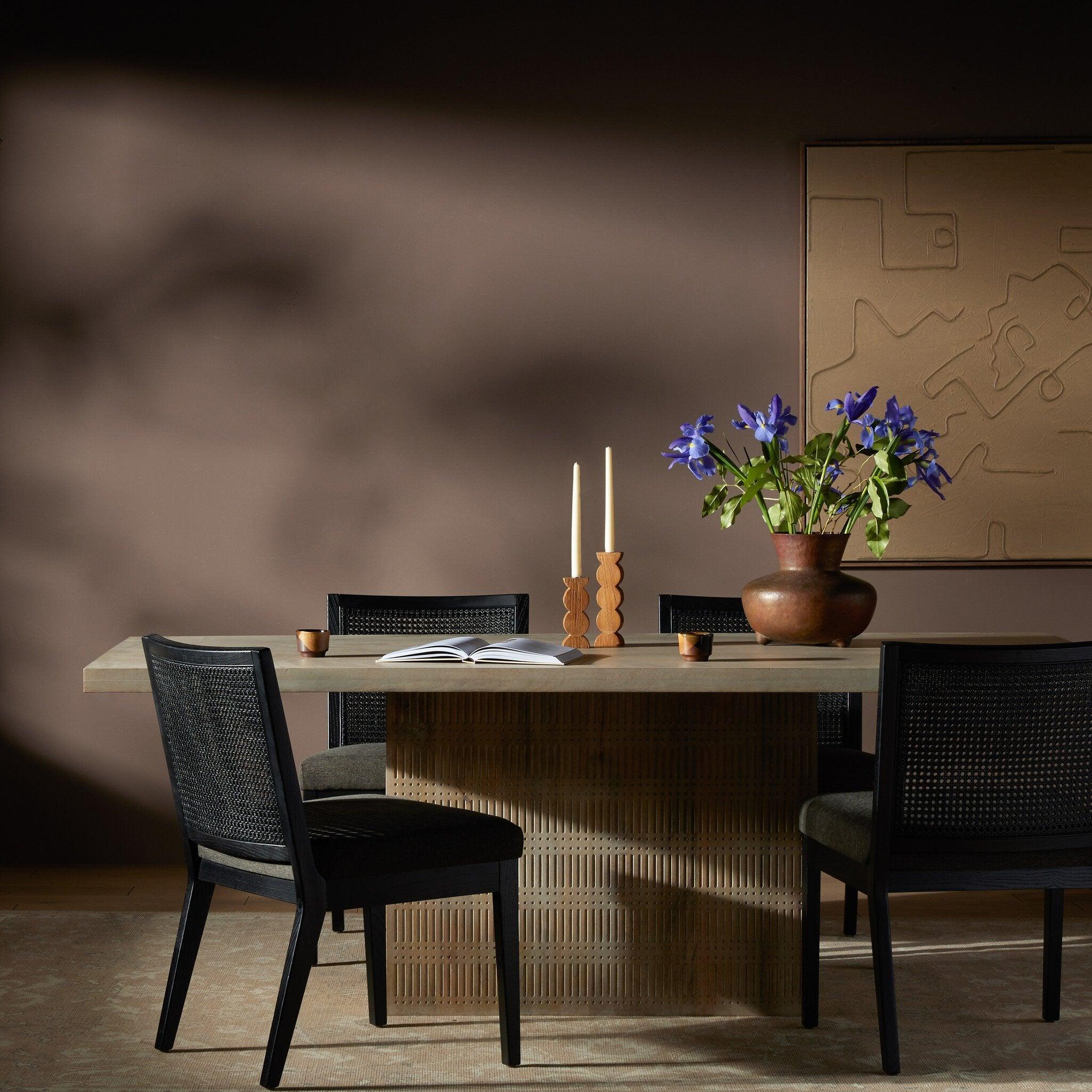 Kelby Dining Table - Frankwebs