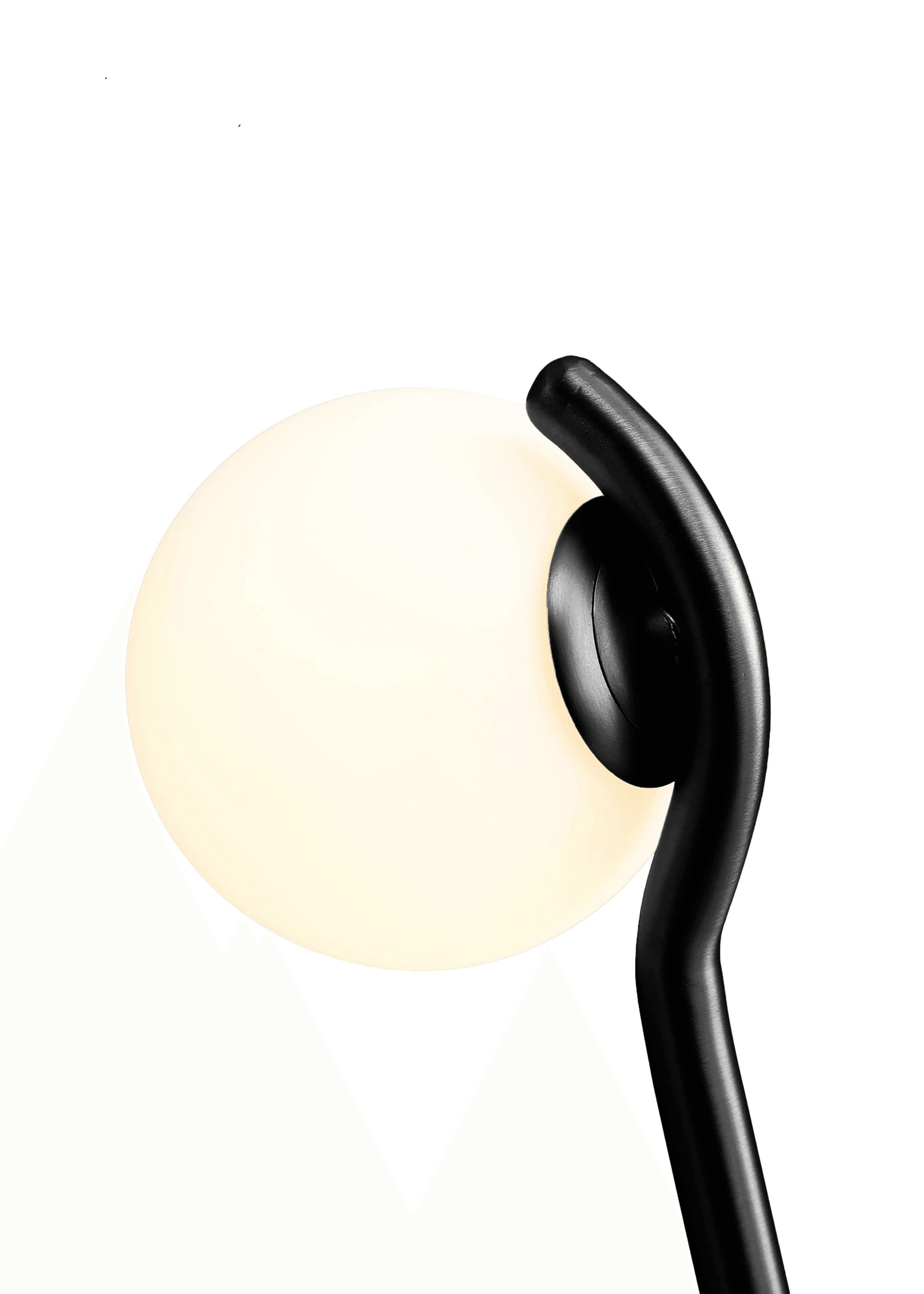 PLUTO Table Lamp - Frankwebs