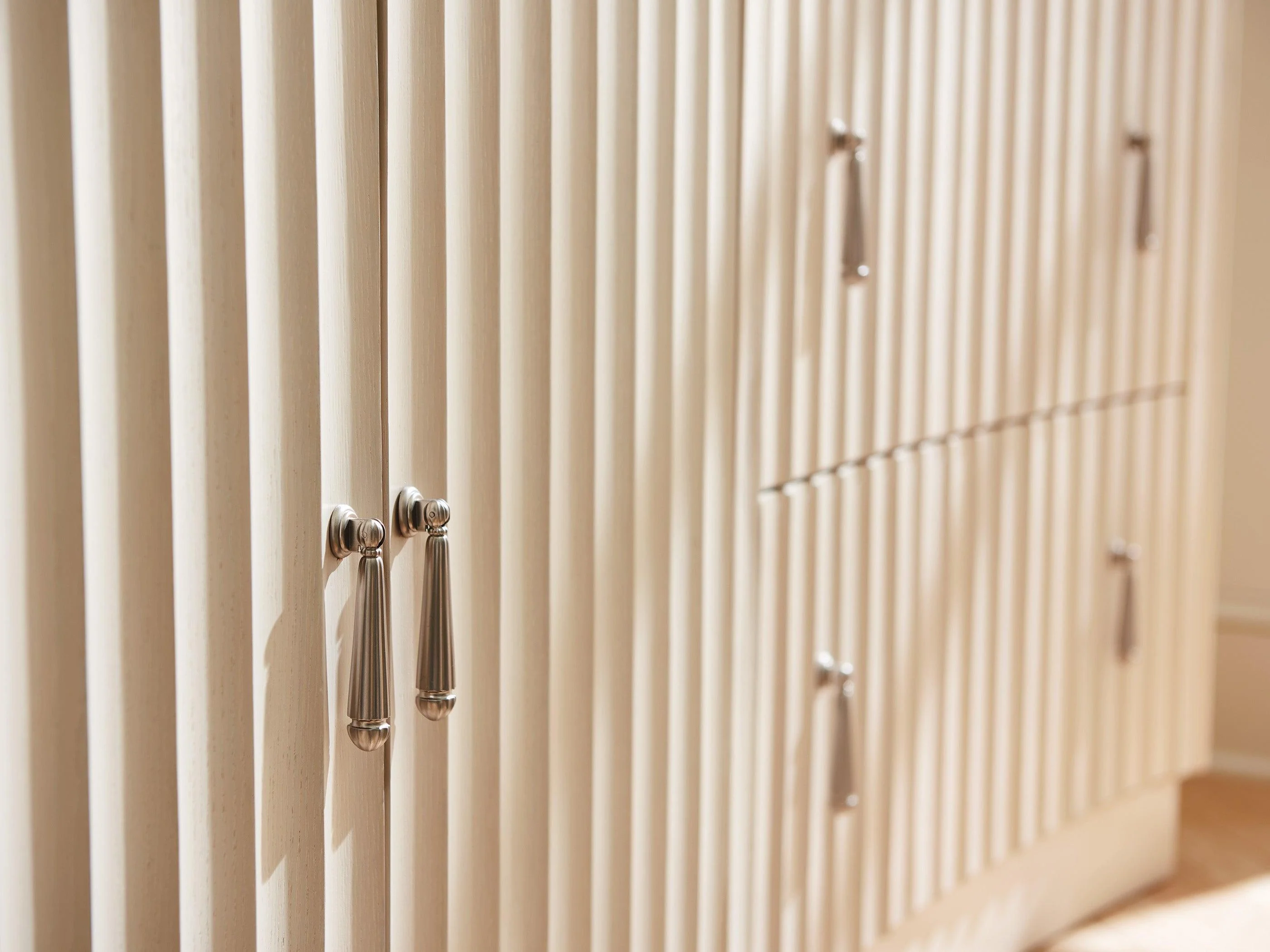 Cascades Ellerston Media Console - Frankwebs