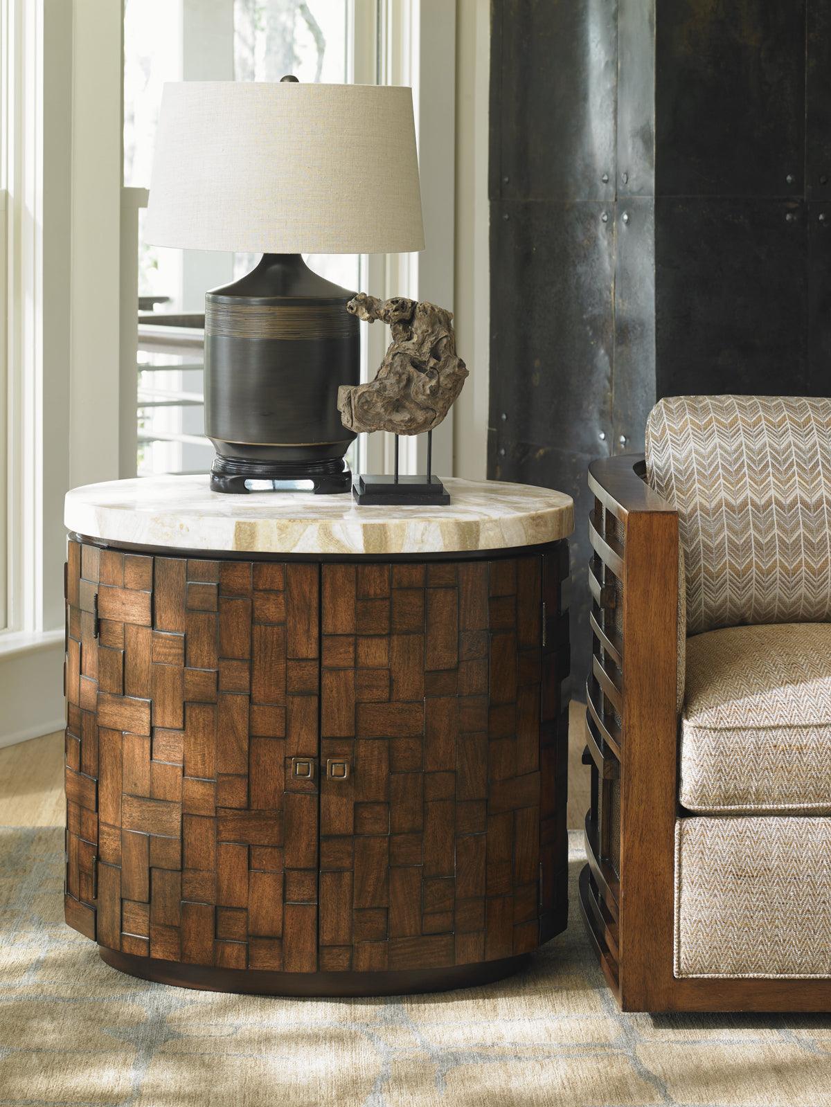 Island Fusion Banyan Oval Accent Table - Frankwebs