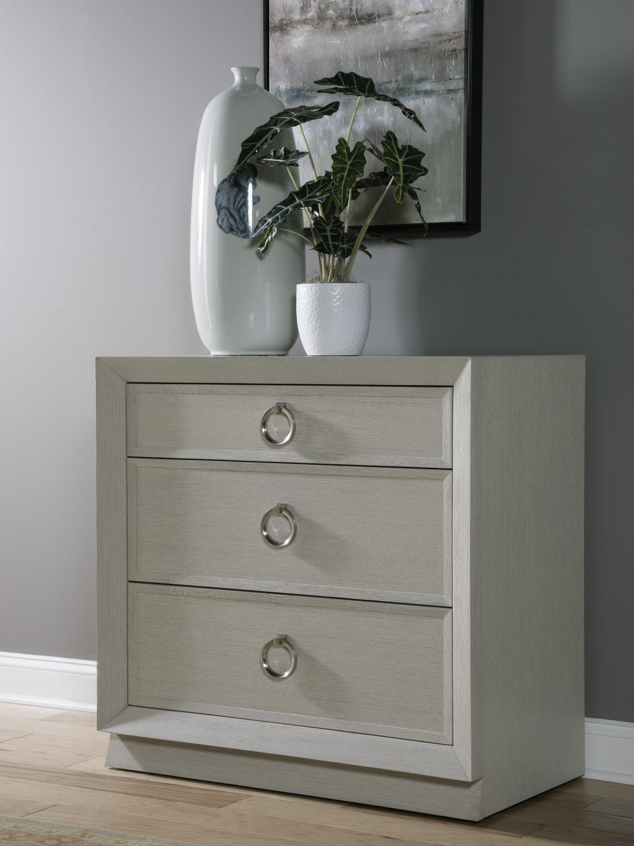 Signature Designs Zeitgeist White Drawer Hall Chest - Frankwebs