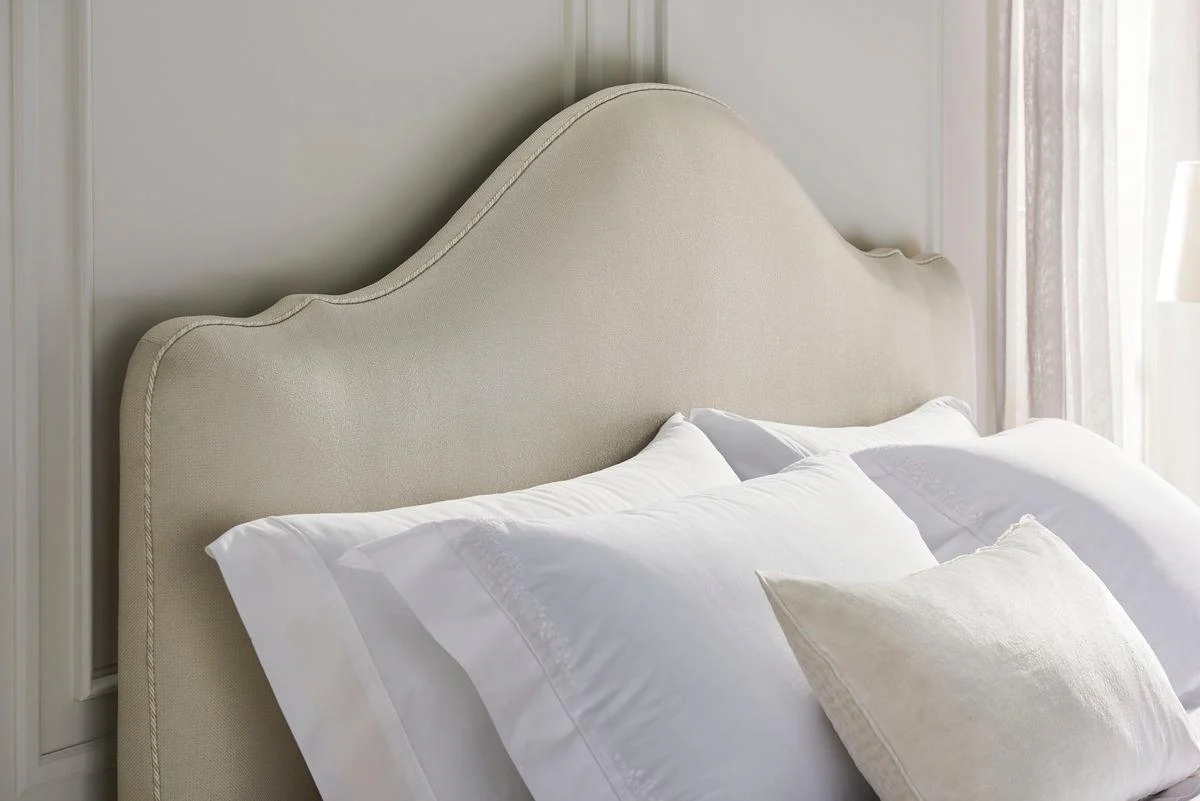 A NIGHT IN PARIS BED - Frankwebs