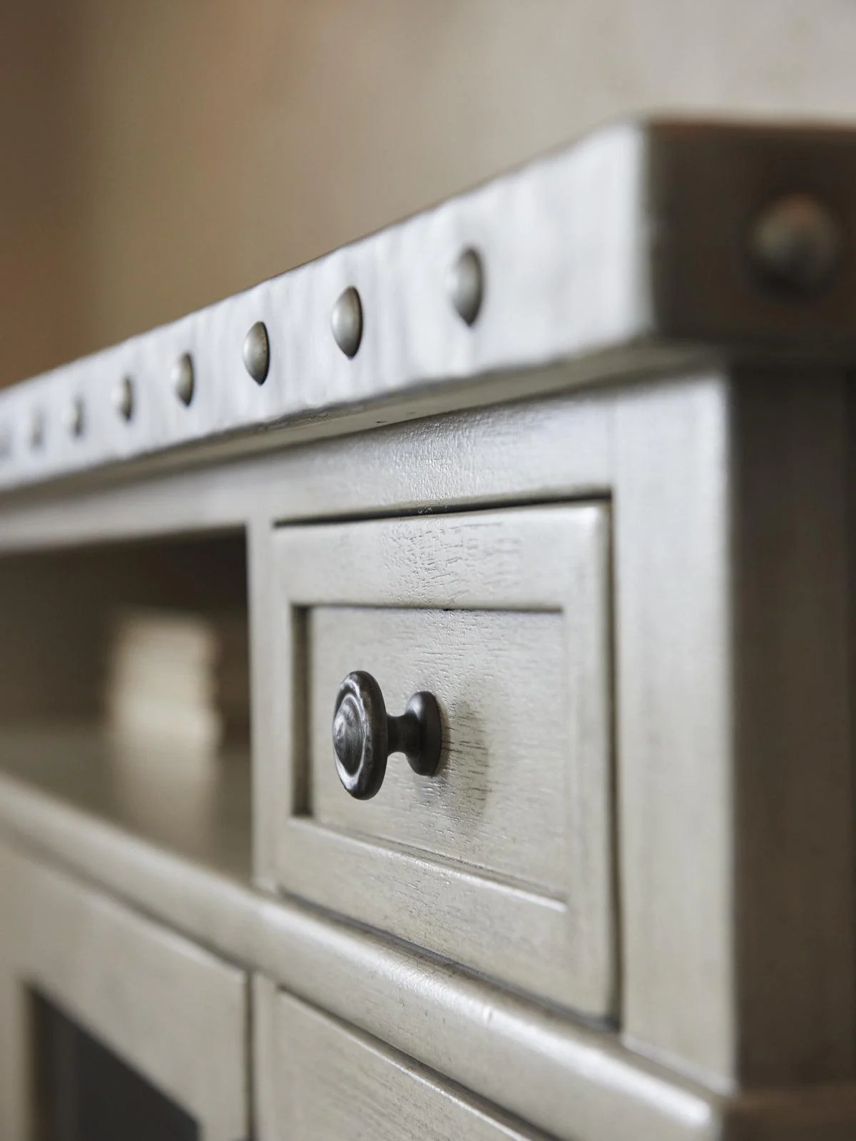 Oyster Bay Shadow Valley Media Console - Frankwebs