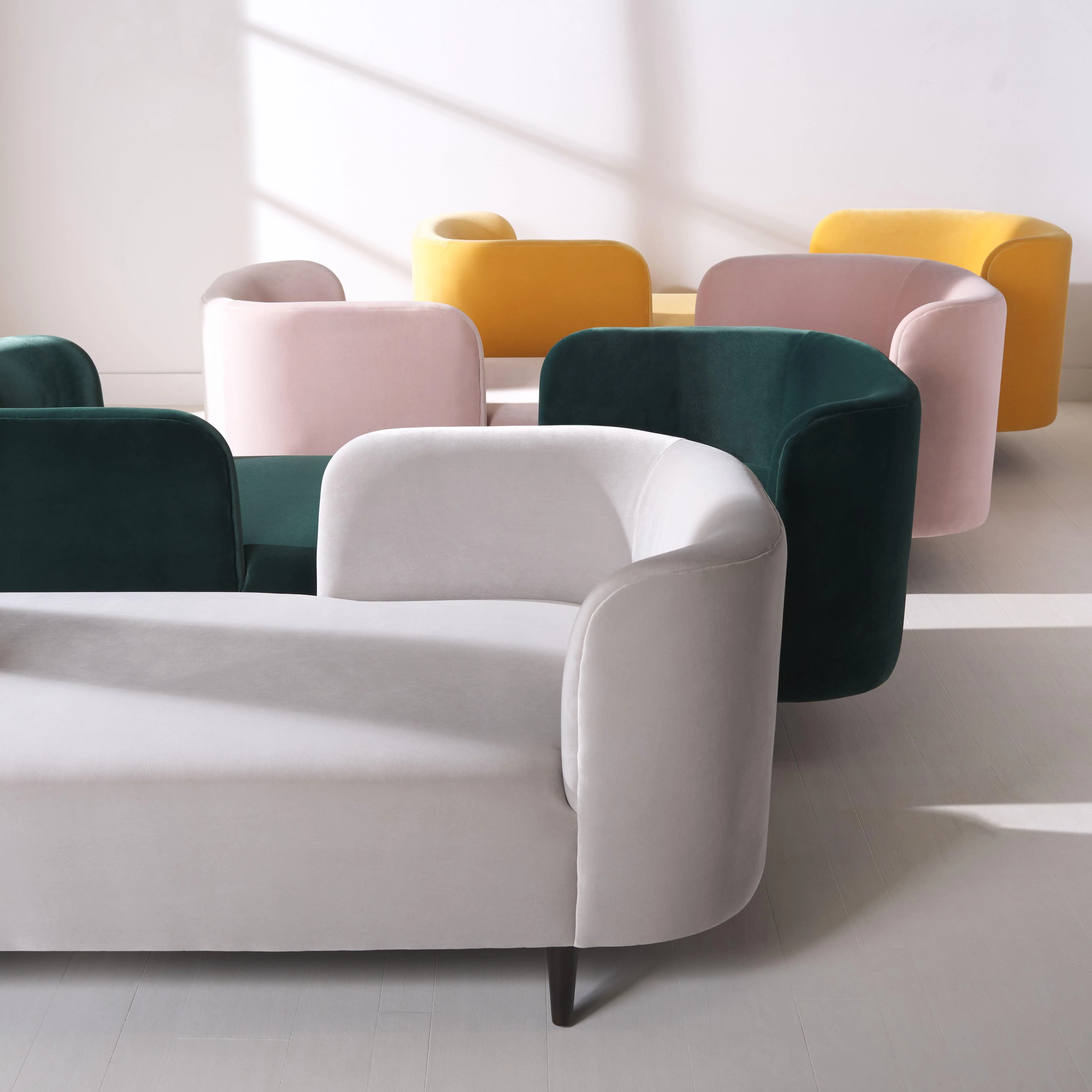 FRIEDA VELVET TETE A TETE CHAIR - Frankwebs