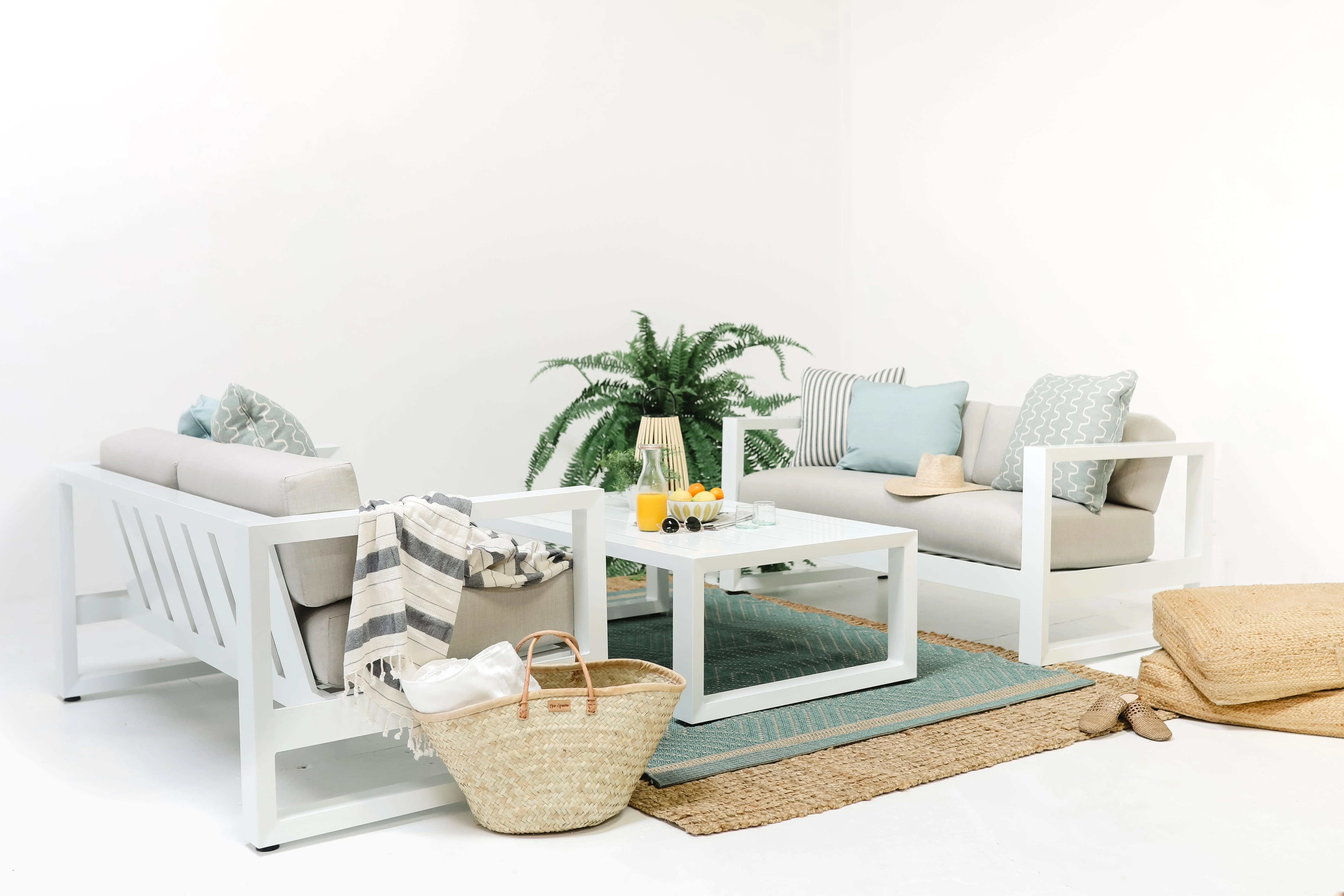 Newport Coffee Table - Frankwebs