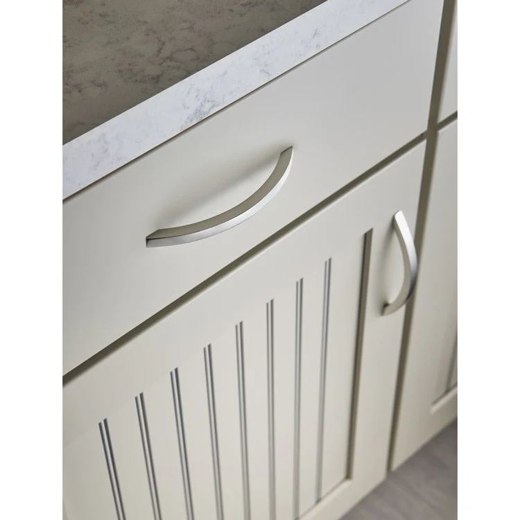 Pull Stainless Steel Iola D Polished Stainless Steel Stainless Steel 5 Inch 6-1/4 x 3/8 x 1-1/4 Inch - Frankwebs