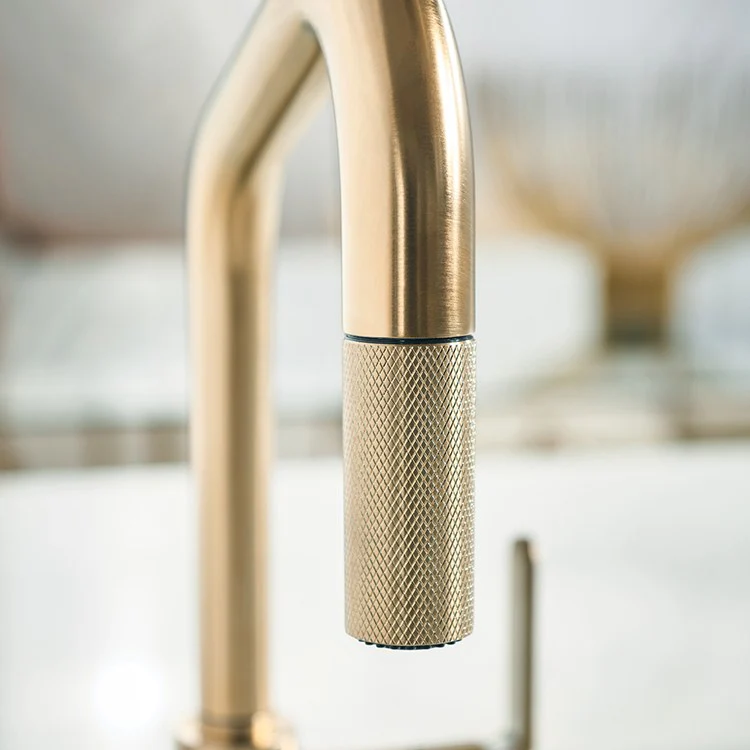 Litze Single Handle Pull Down Faucet with Angled Spout/Industrial Handle - Frankwebs