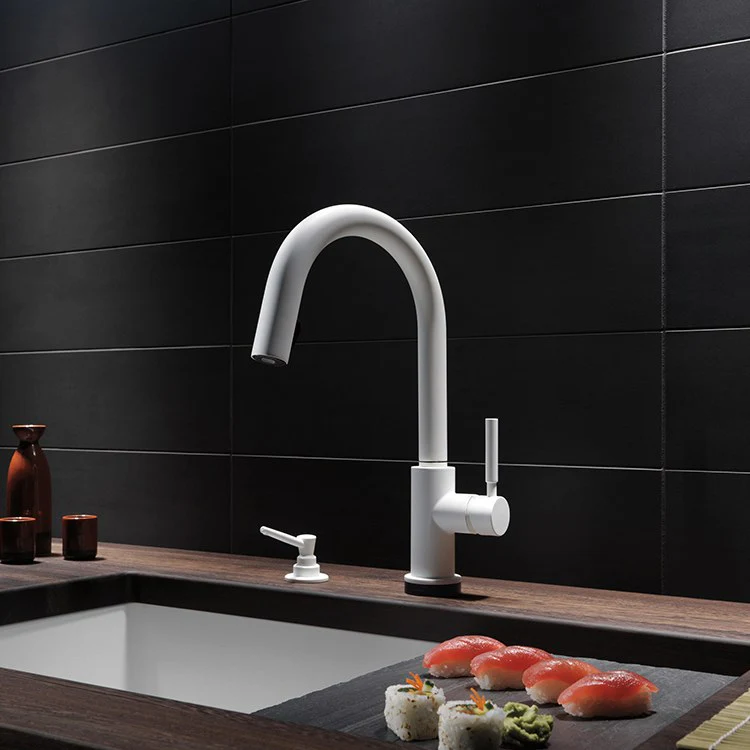 Solna Single Handle Pull Down Kitchen Faucet with SmartTouch - Frankwebs