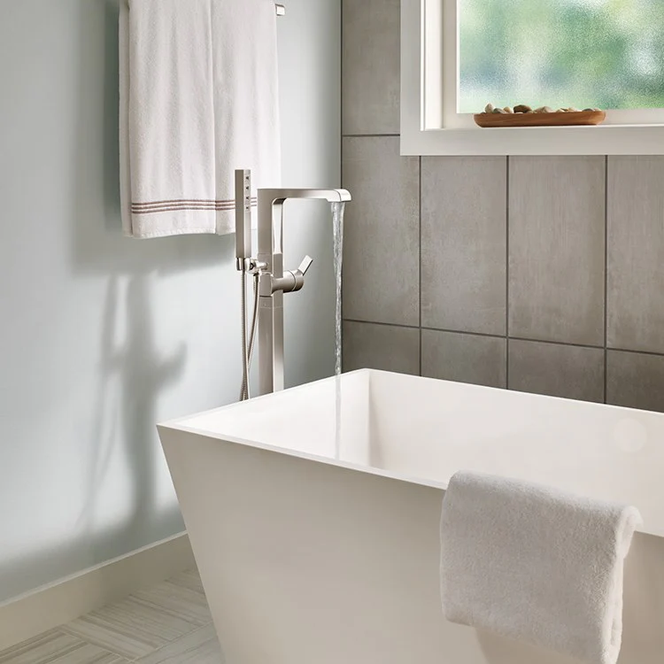 Ara Single Handle Freestanding Floor Mount Tub Filler with Handshower - Frankwebs